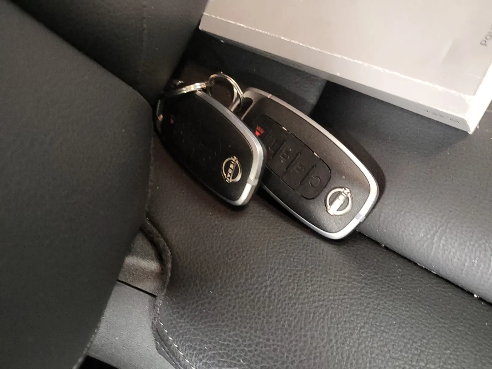 Keys/Fobs/Manual Photo