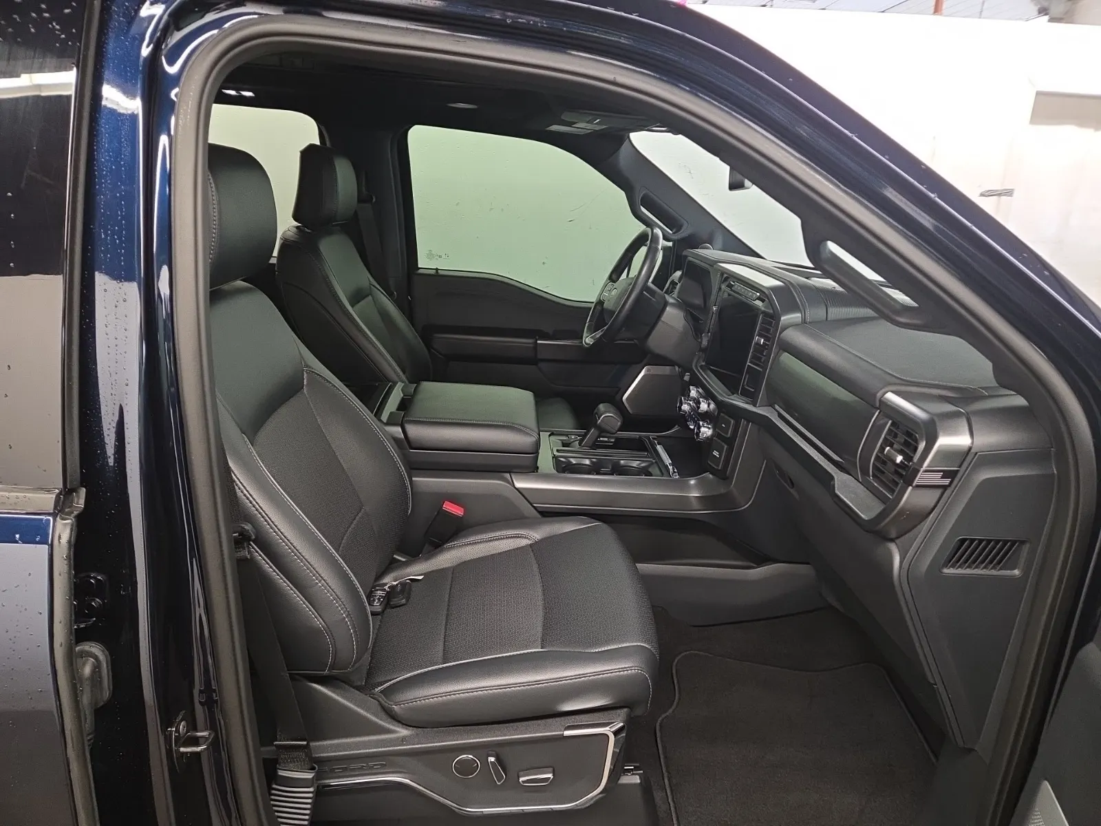 Right Side Interior Photo
