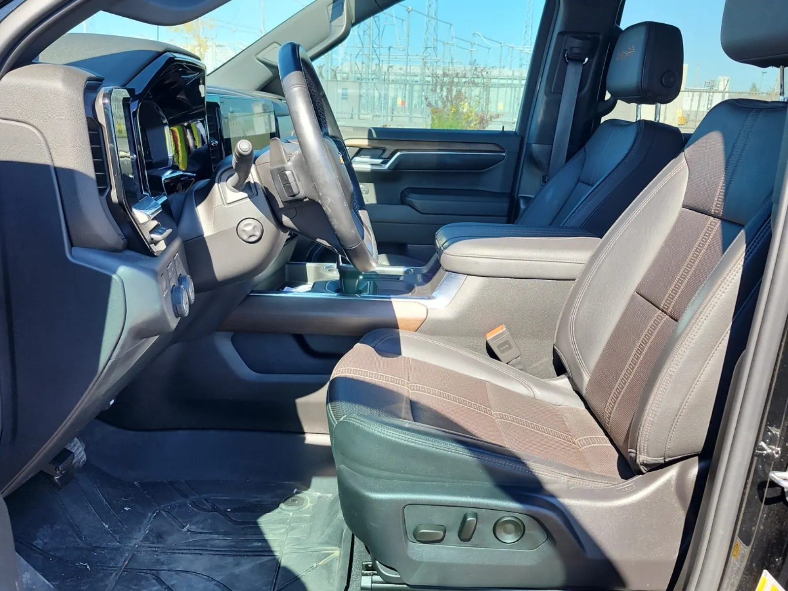 Front Interior Photo