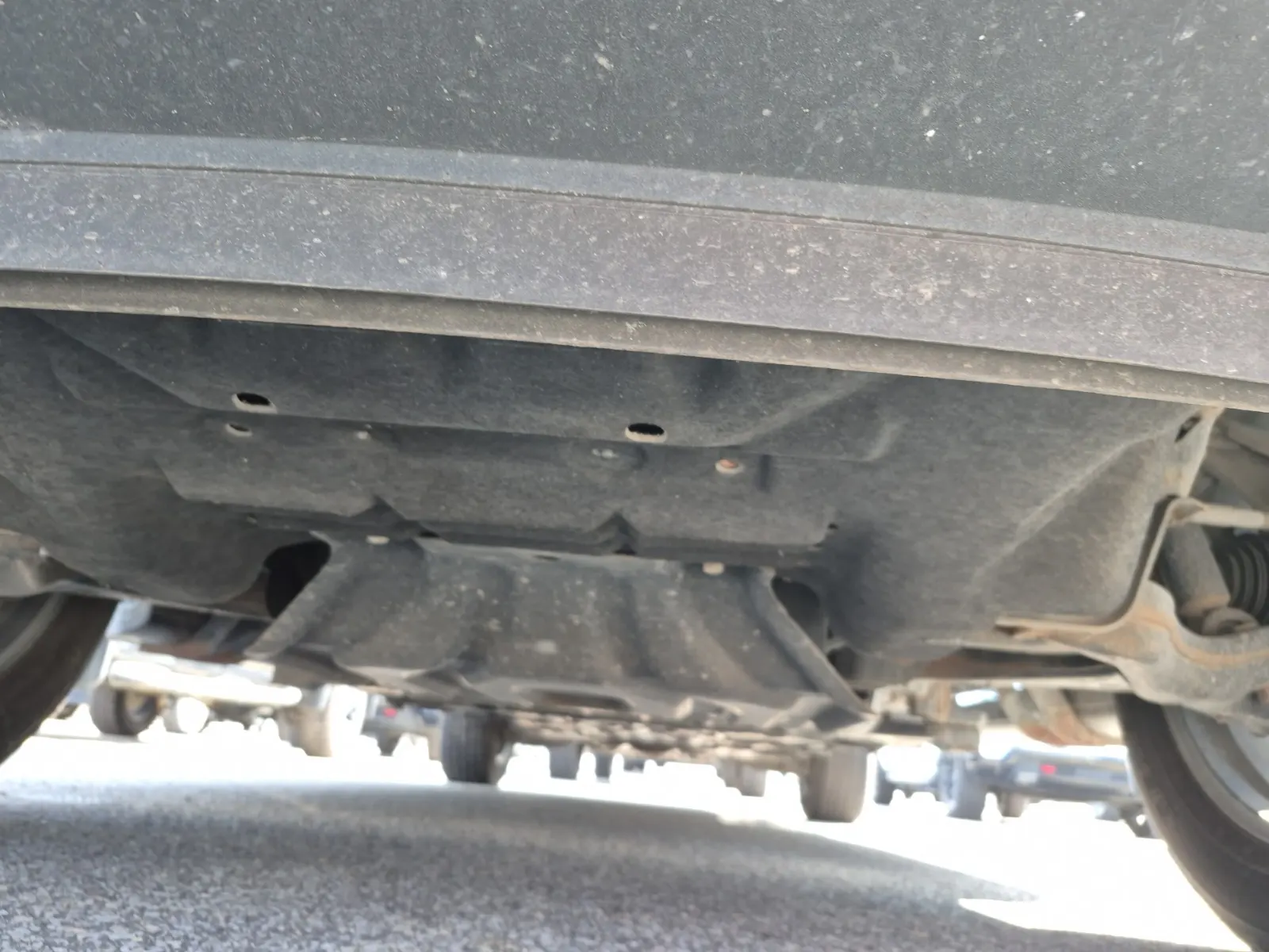 Undercarriage - Front Photo