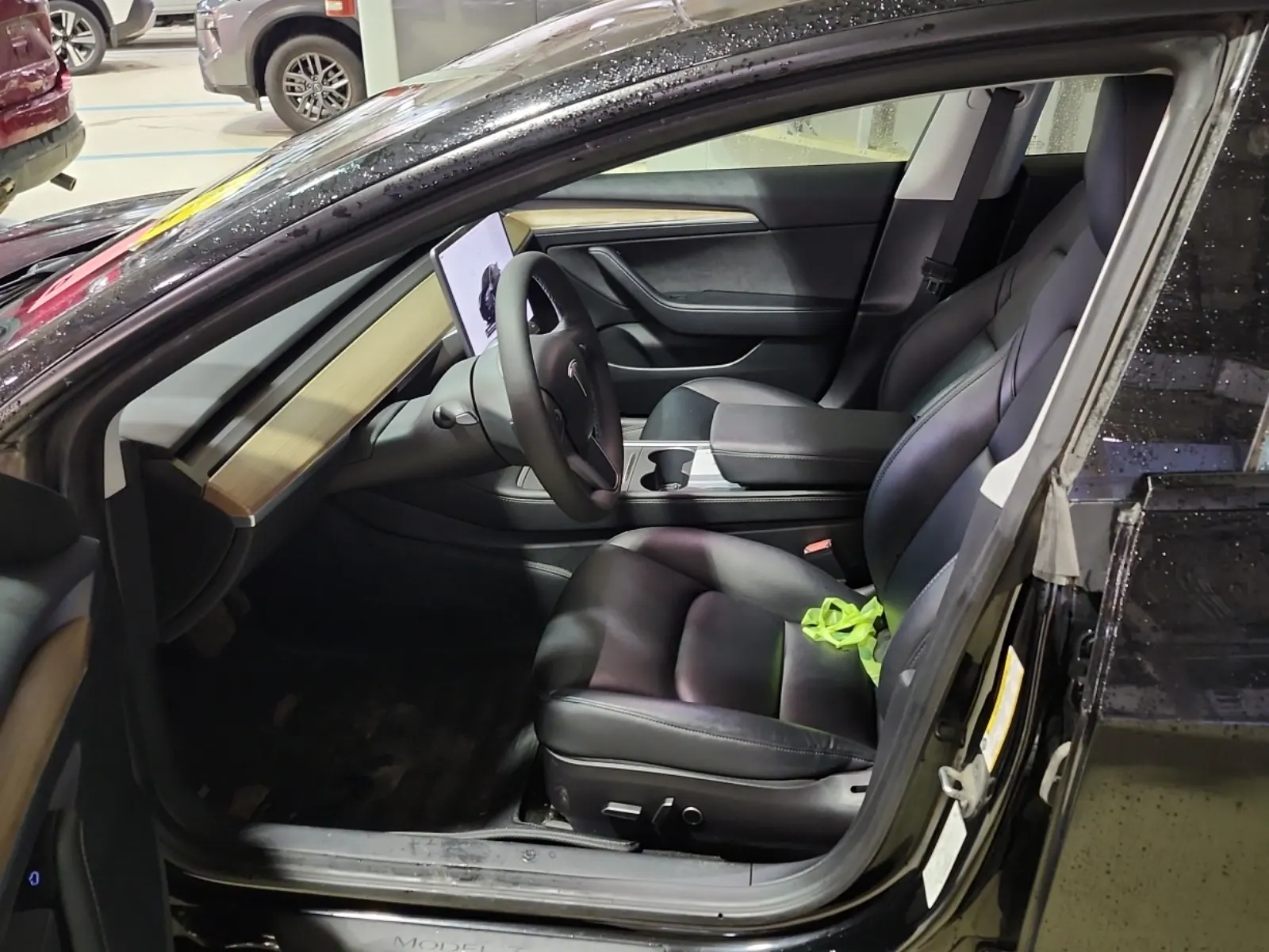 Front Interior Photo