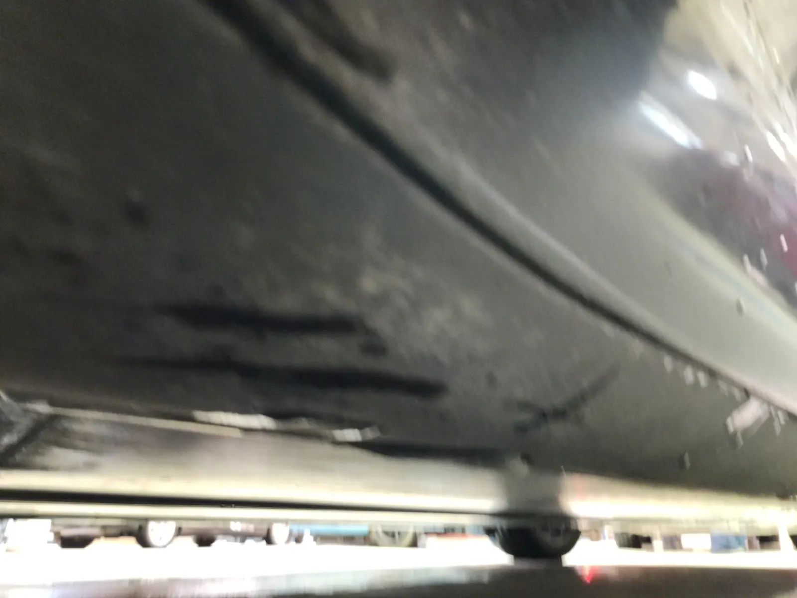Undercarriage - Passenger Photo