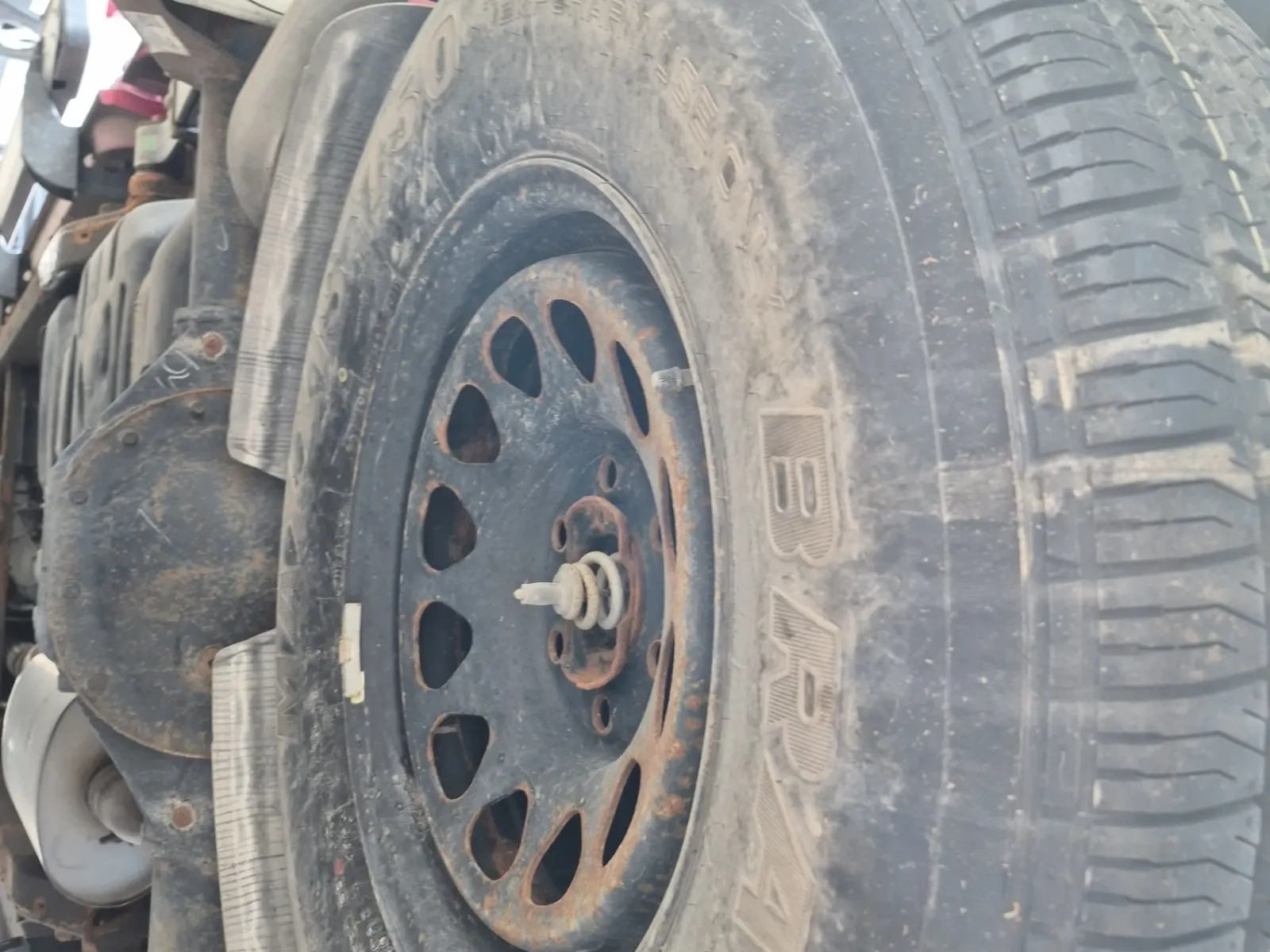 Spare Tire & Wheel Photo