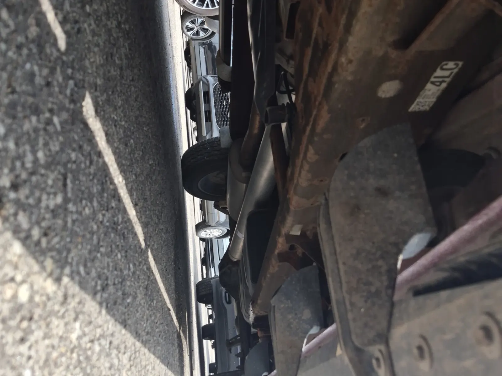 Undercarriage - Driver Photo
