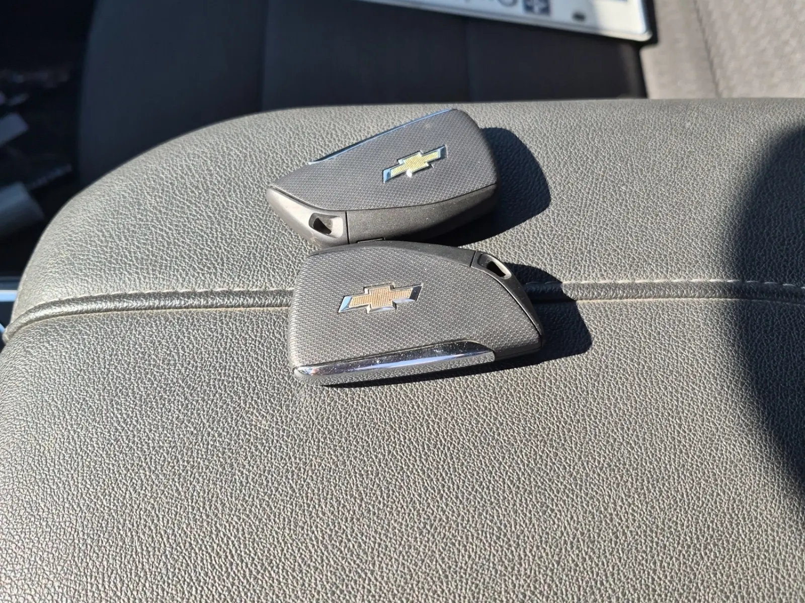 Keys/Fobs/Manual Photo