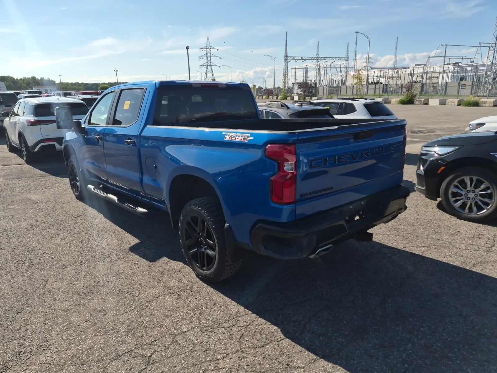 Driver Rear 3/4 Photo