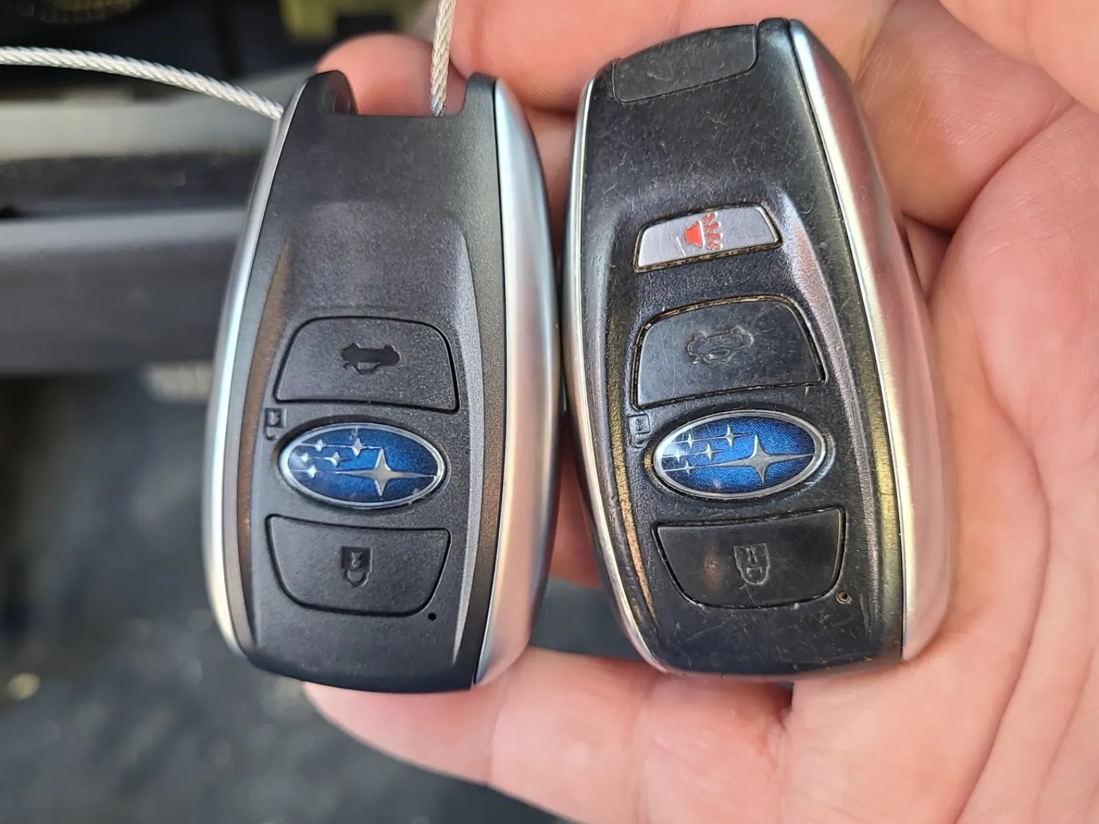 Keys/Fobs/Manual Photo