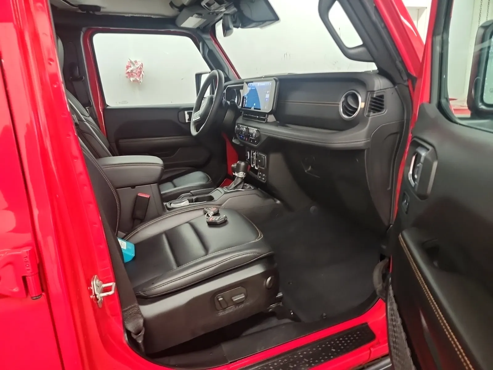 Right Side Interior Photo