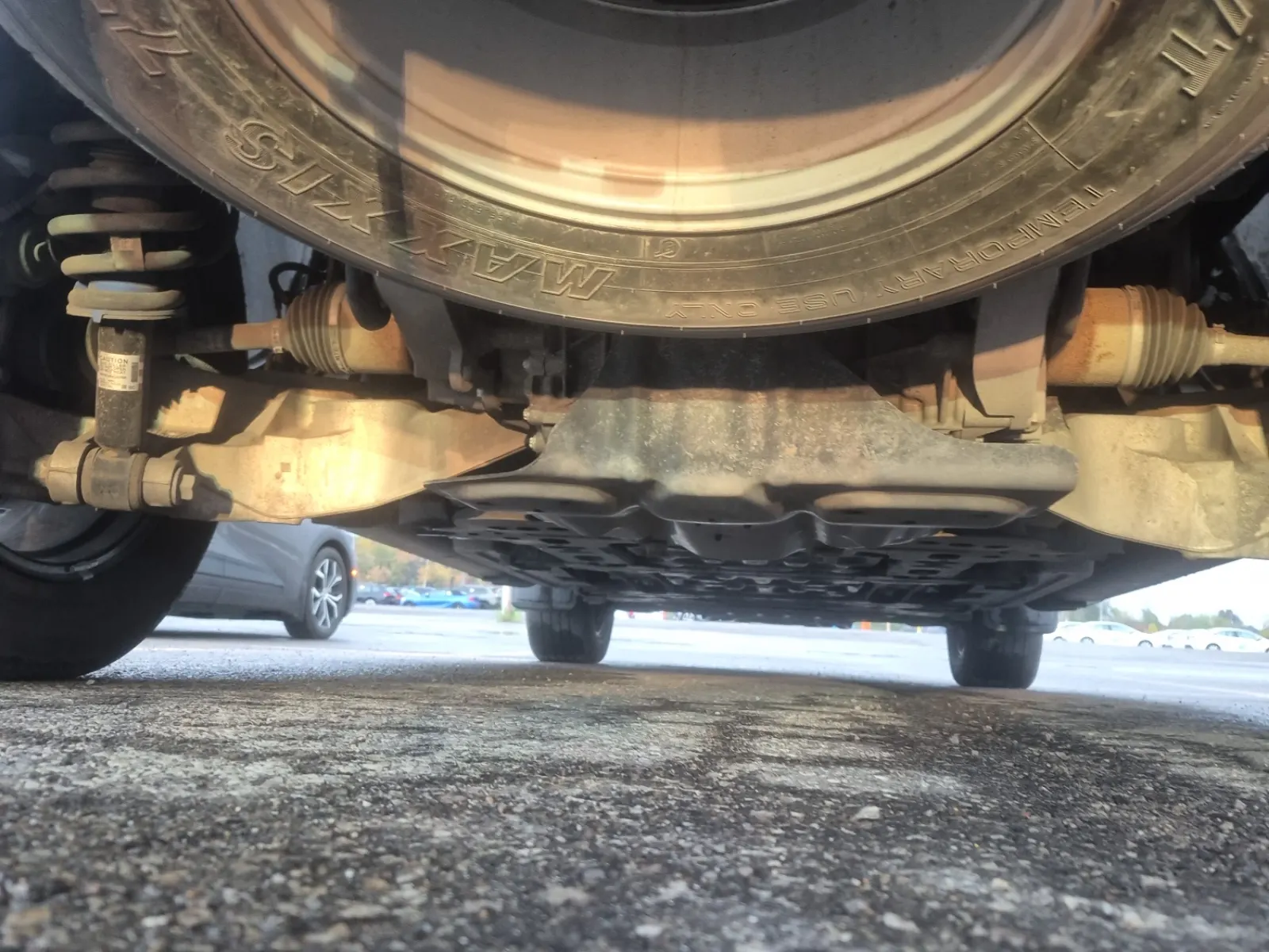 Undercarriage - Rear Photo