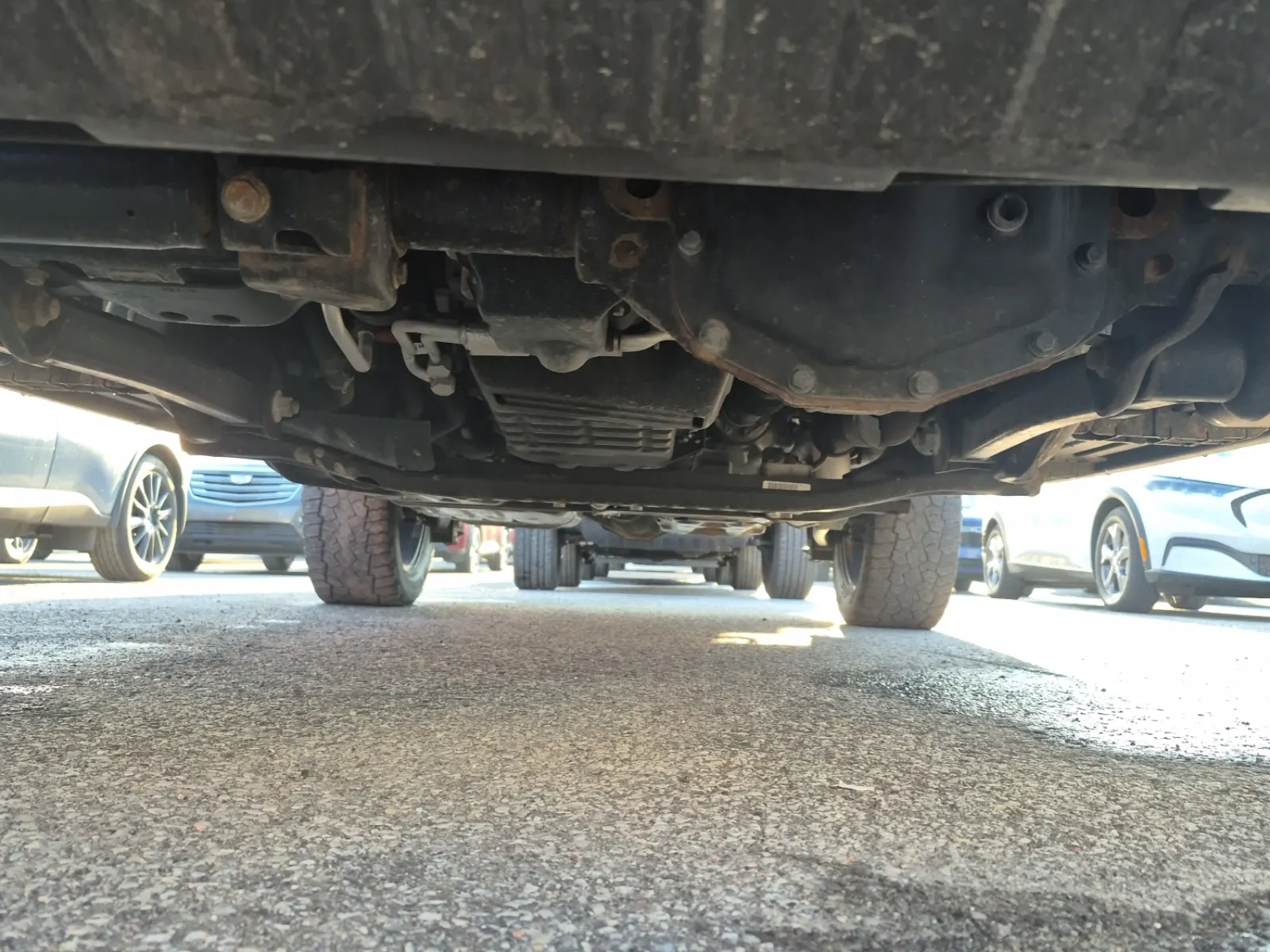 Undercarriage - Front Photo
