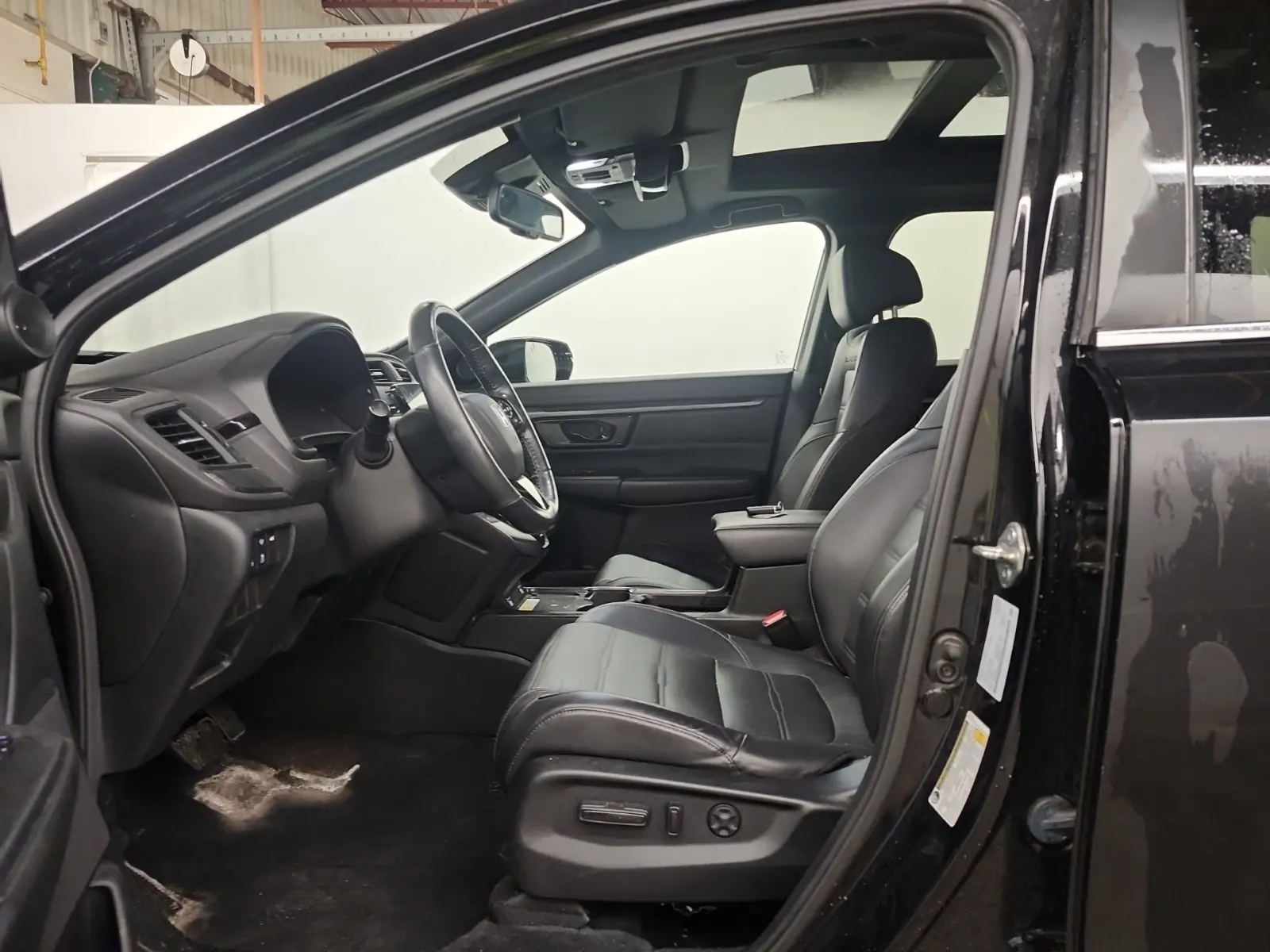 Front Interior Photo