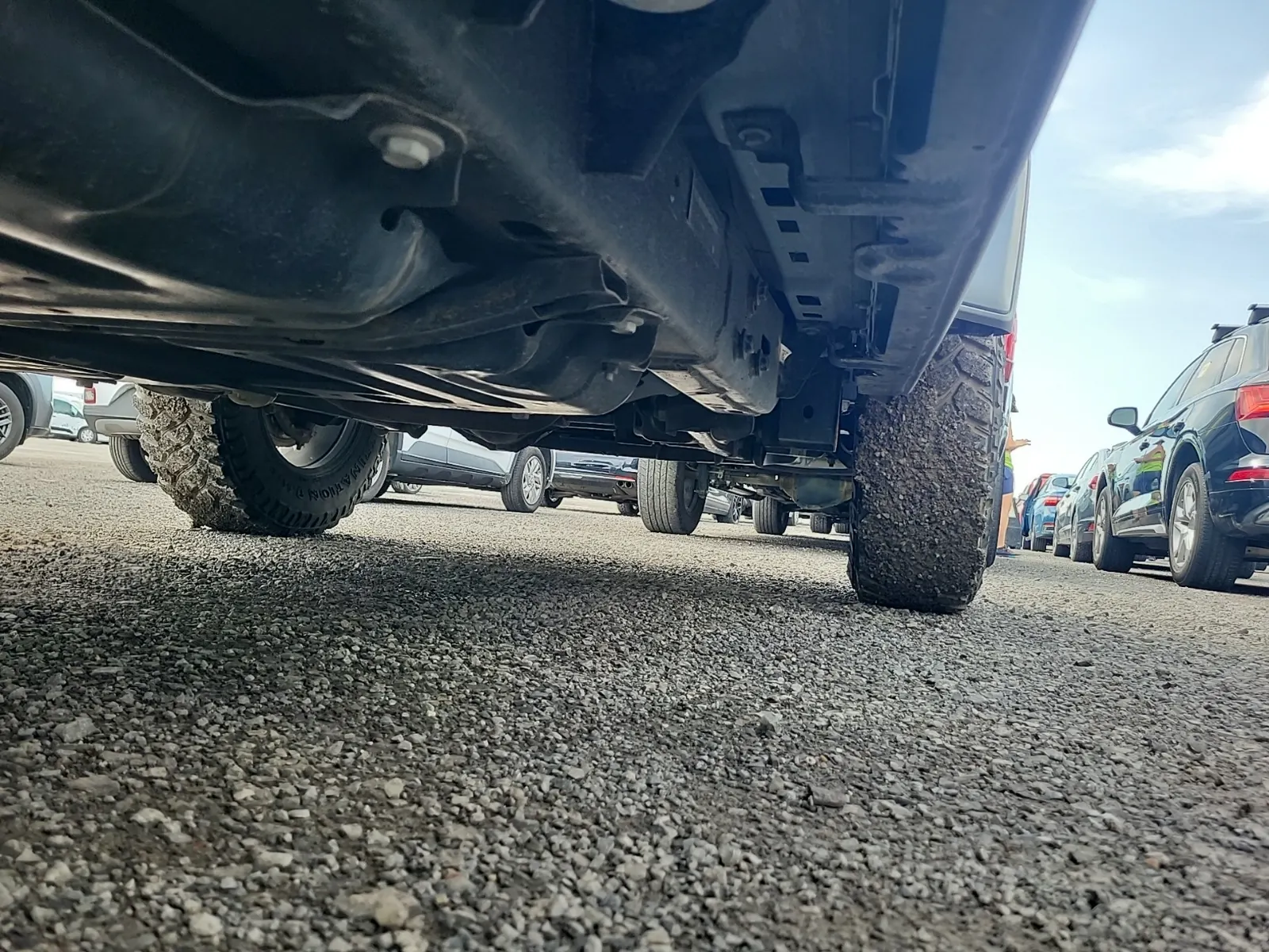 Undercarriage - Passenger Photo