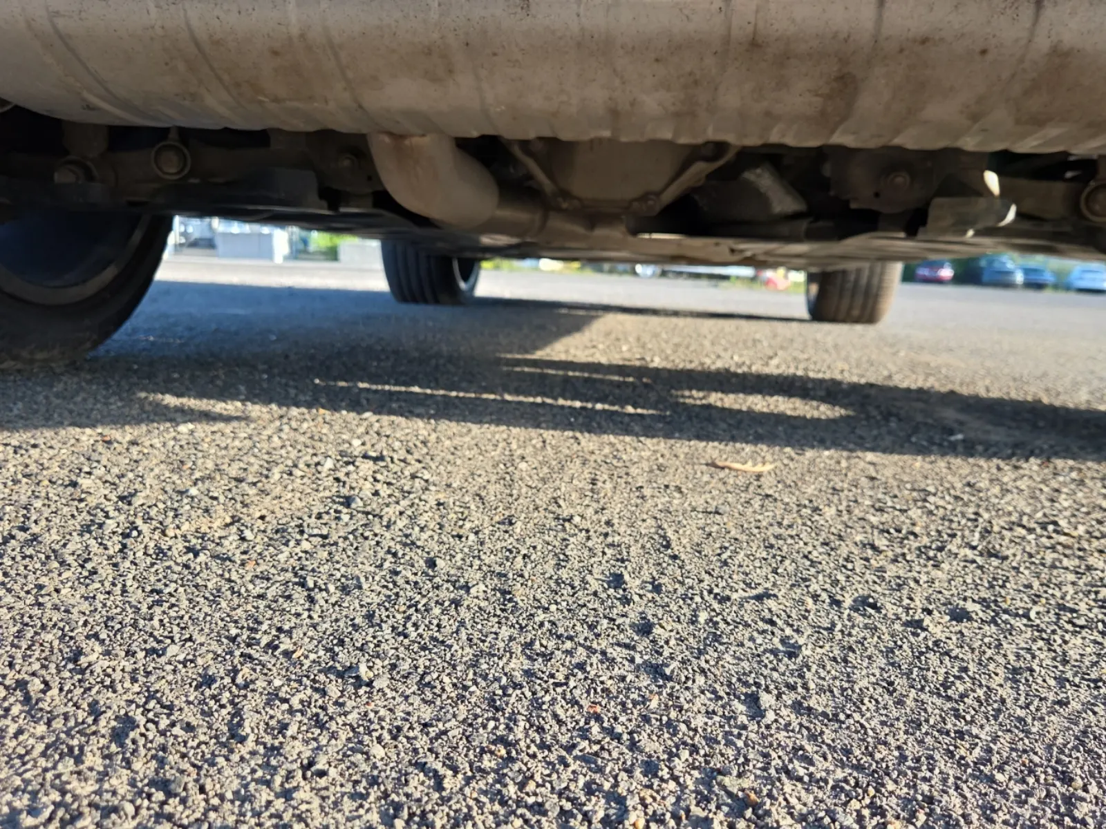 Undercarriage - Rear Photo