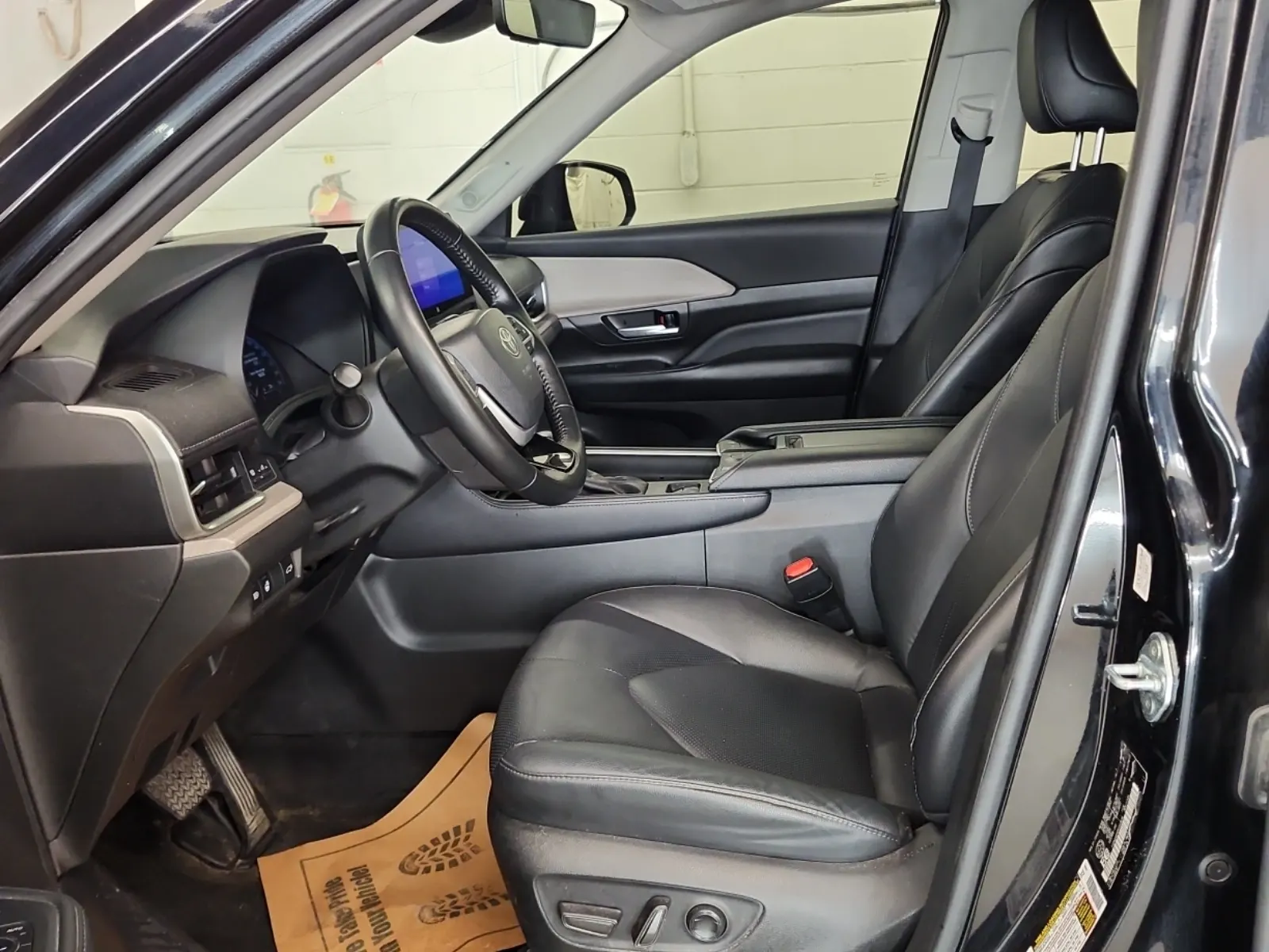 Front Interior Photo