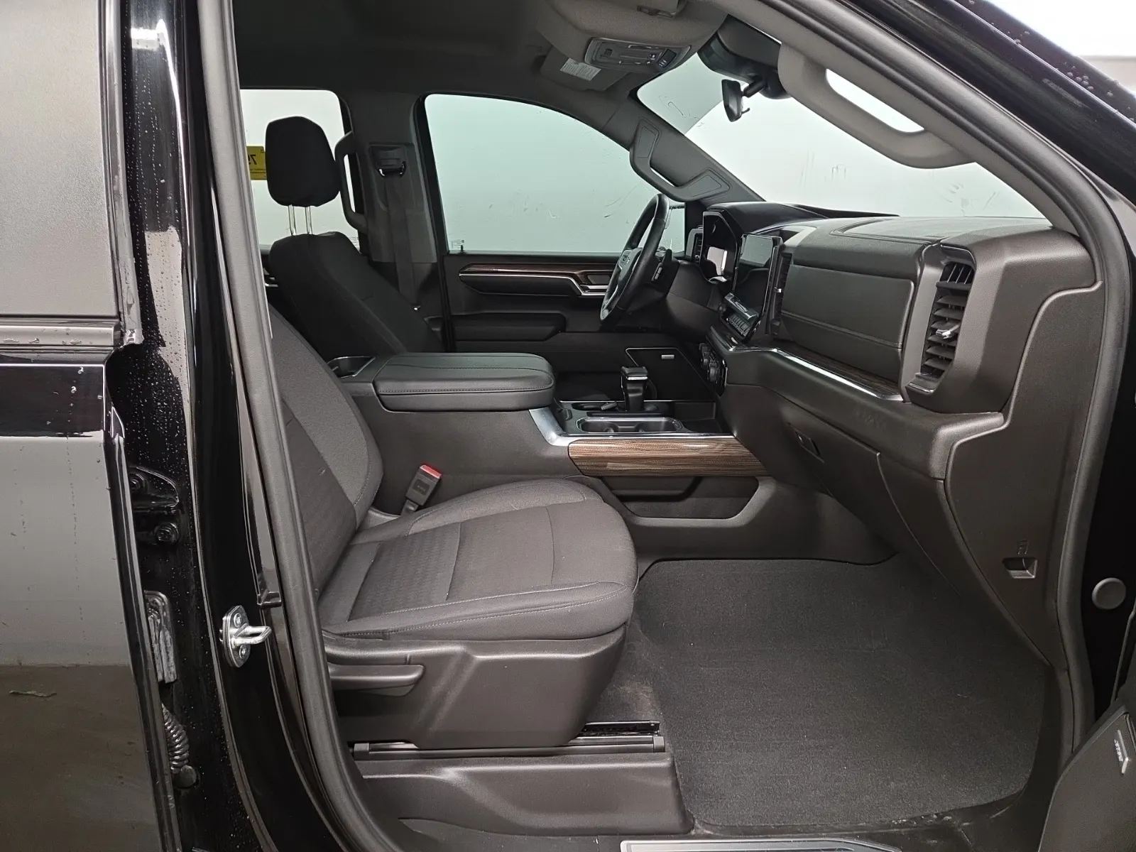 Right Side Interior Photo