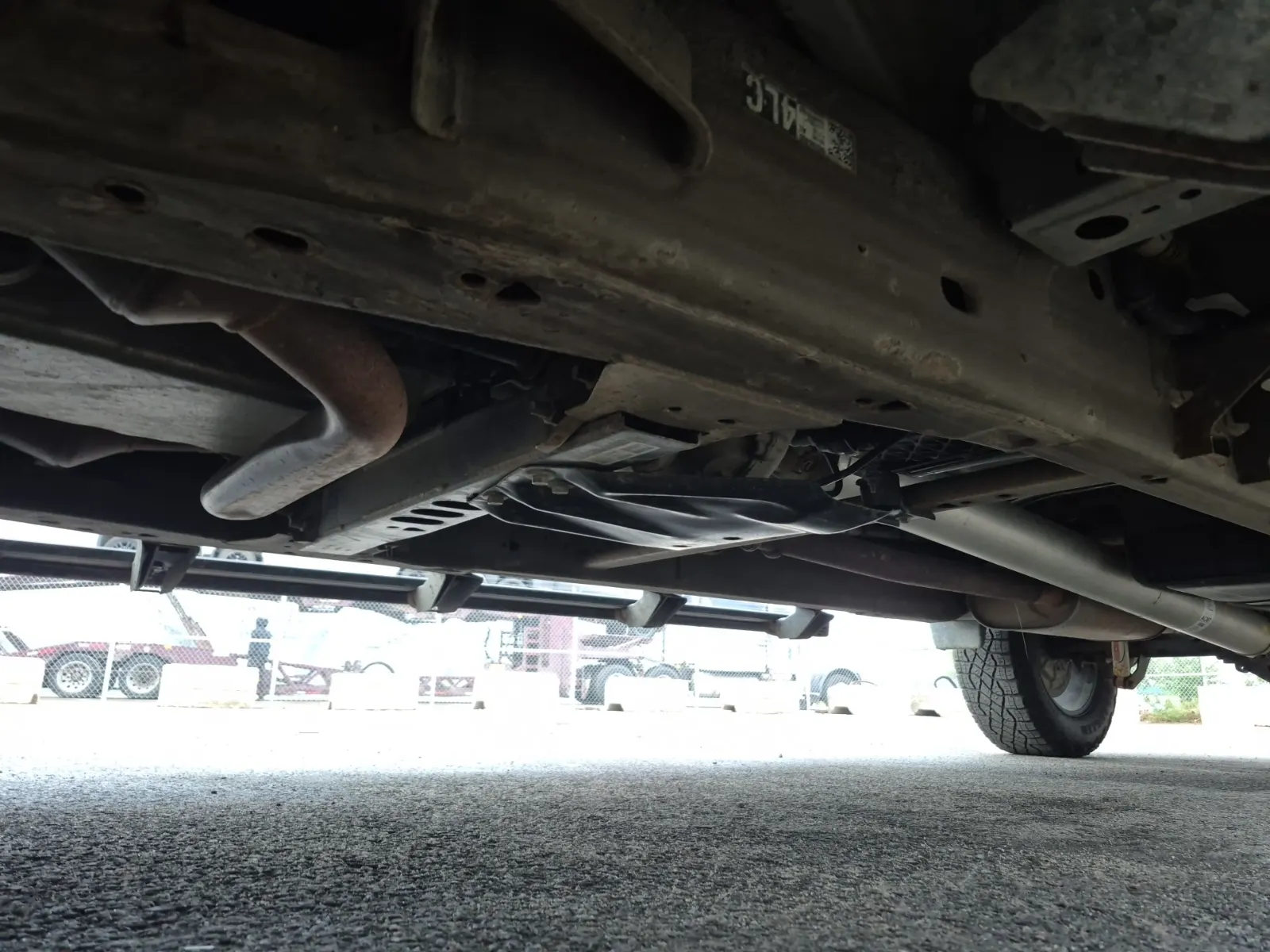 Undercarriage - Driver Photo