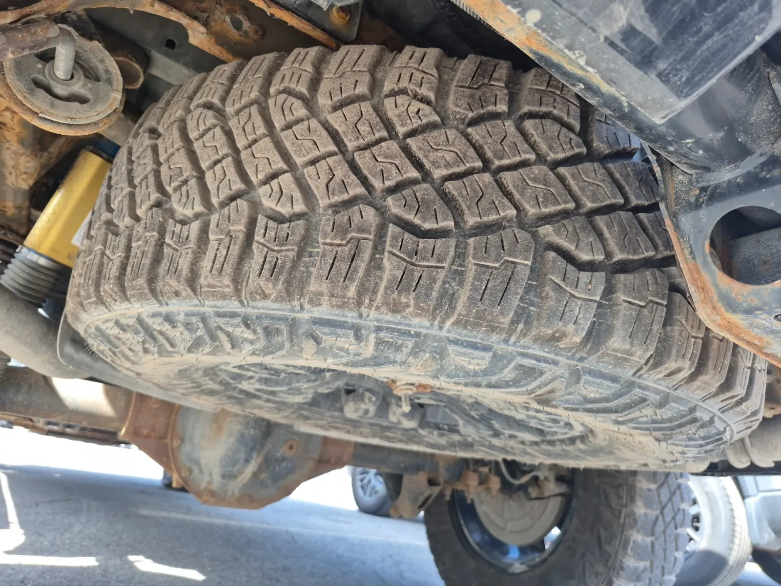 Spare Tire & Wheel Photo