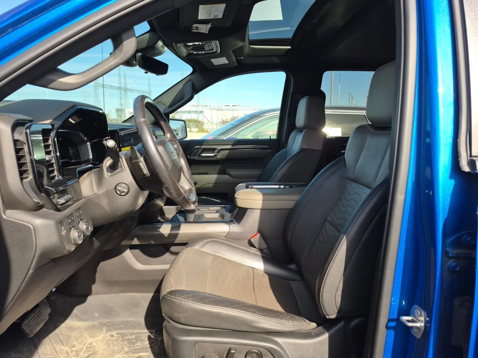 Front Interior Photo