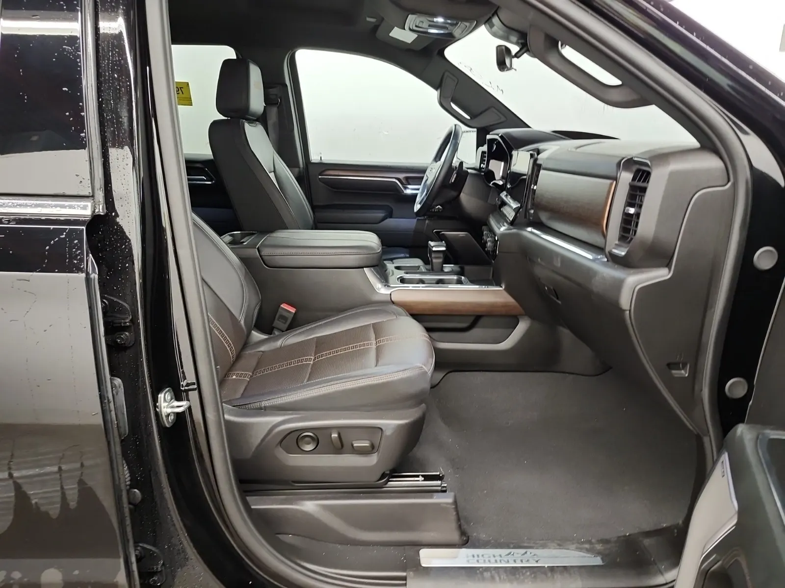 Right Side Interior Photo