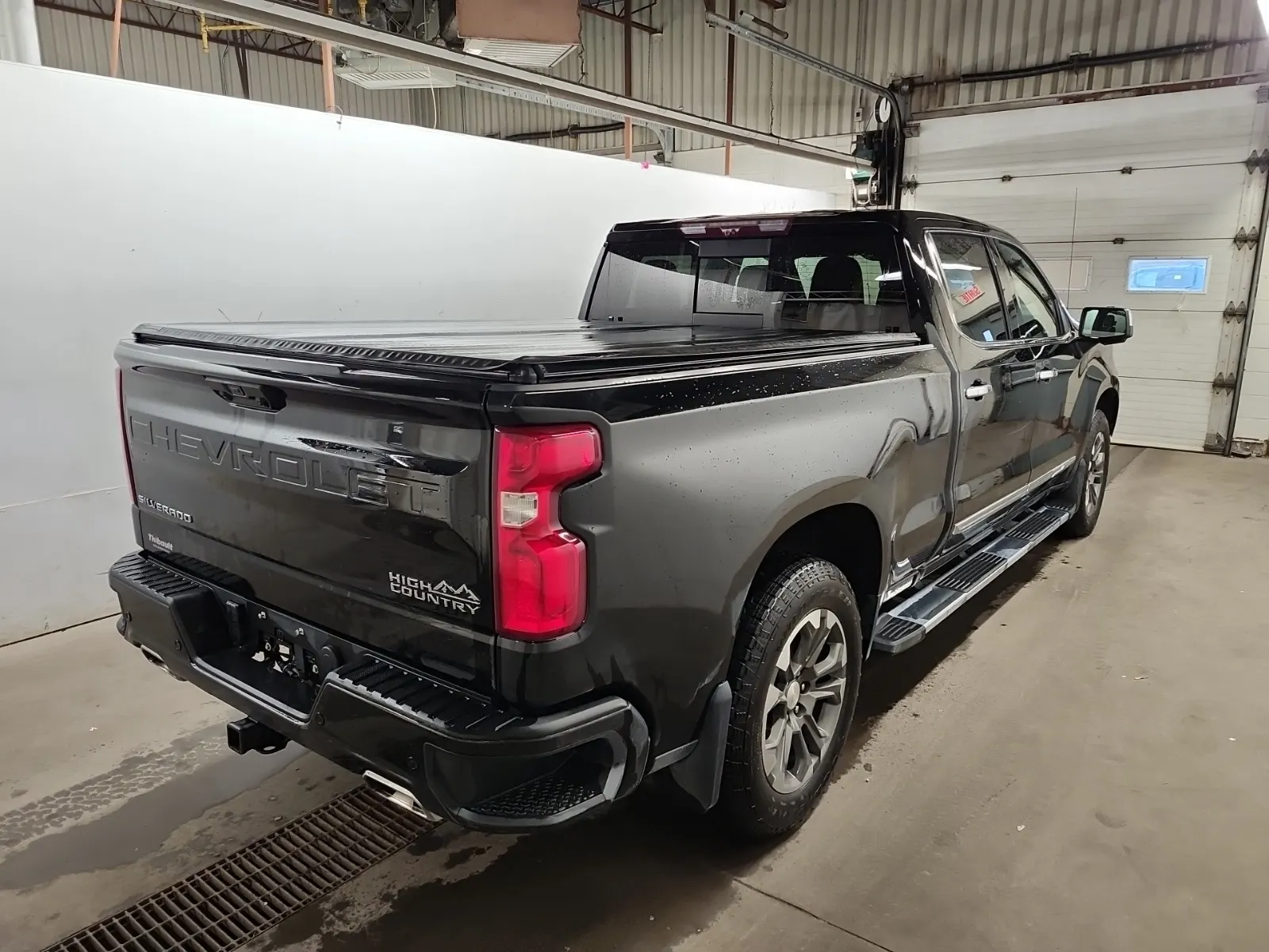 Passenger Rear 3/4 Photo