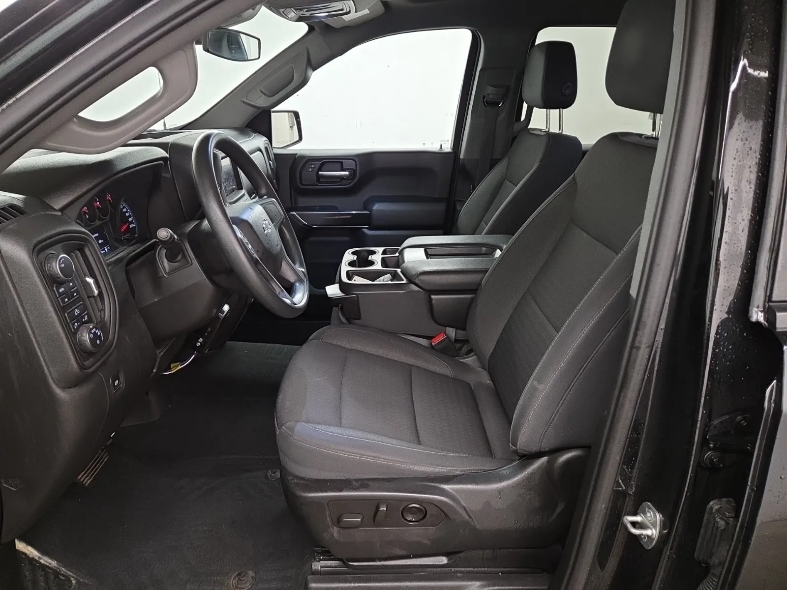 Front Interior Photo