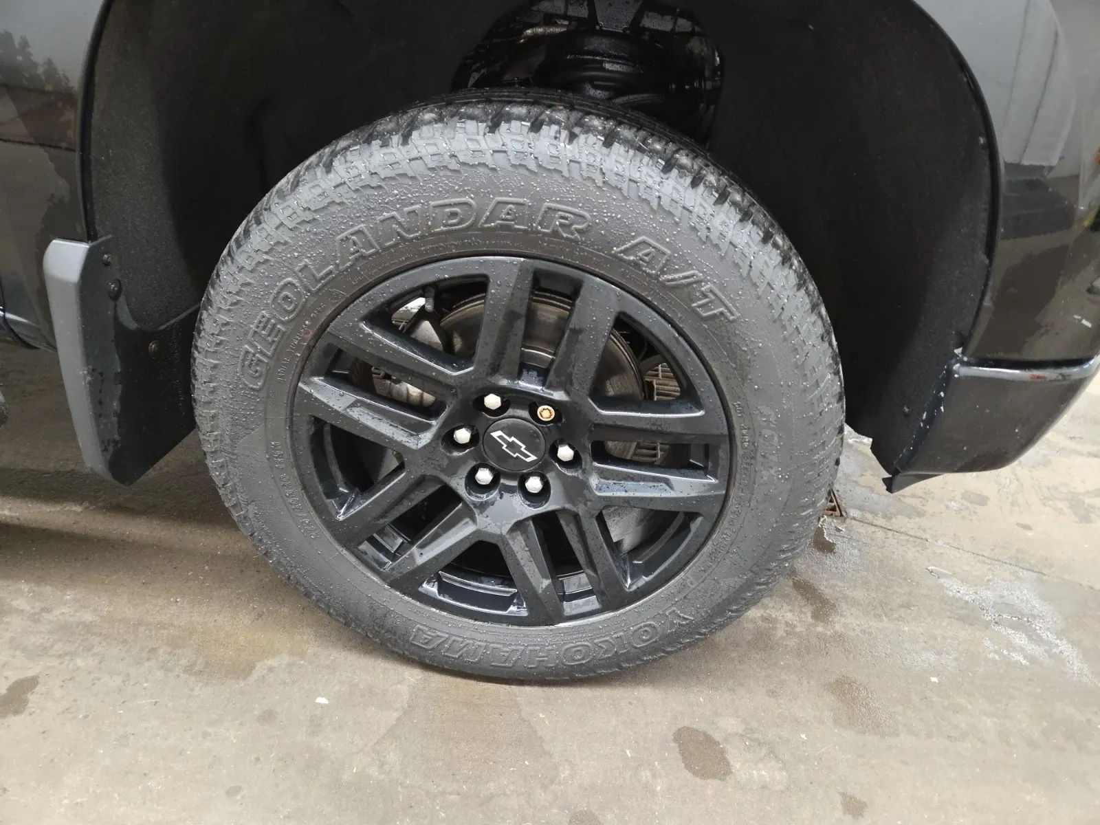 Right Front Wheel/Tire Photo
