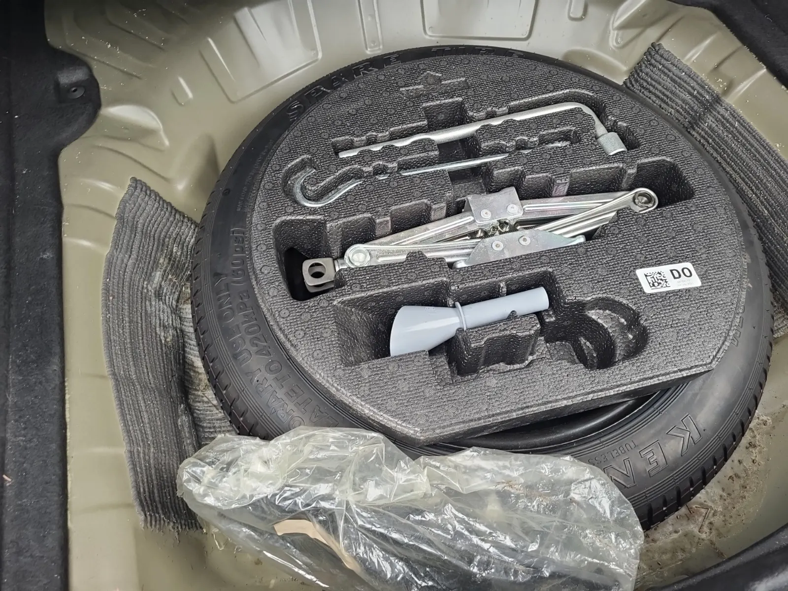 Spare Tire & Wheel Photo