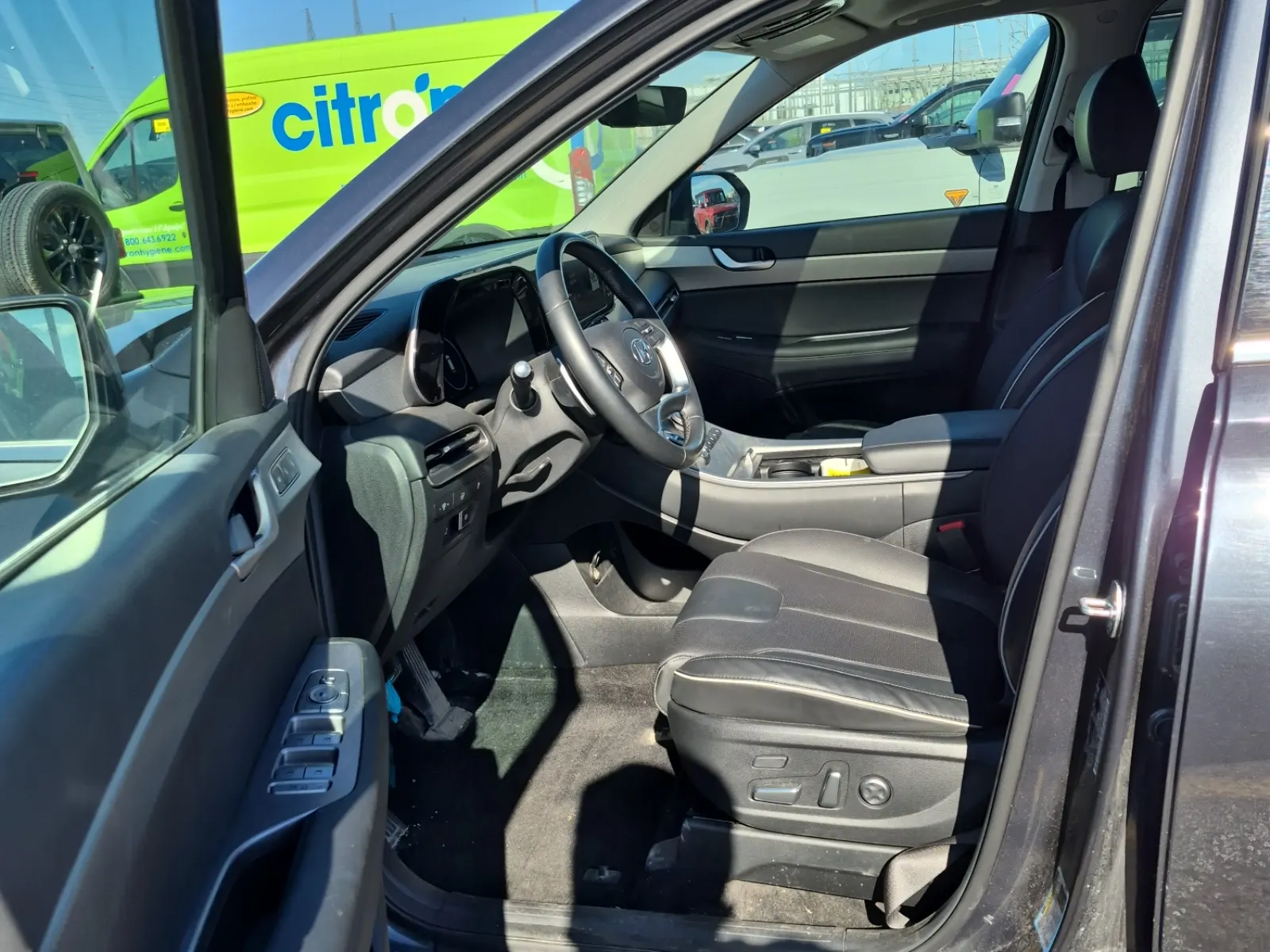 Front Interior Photo
