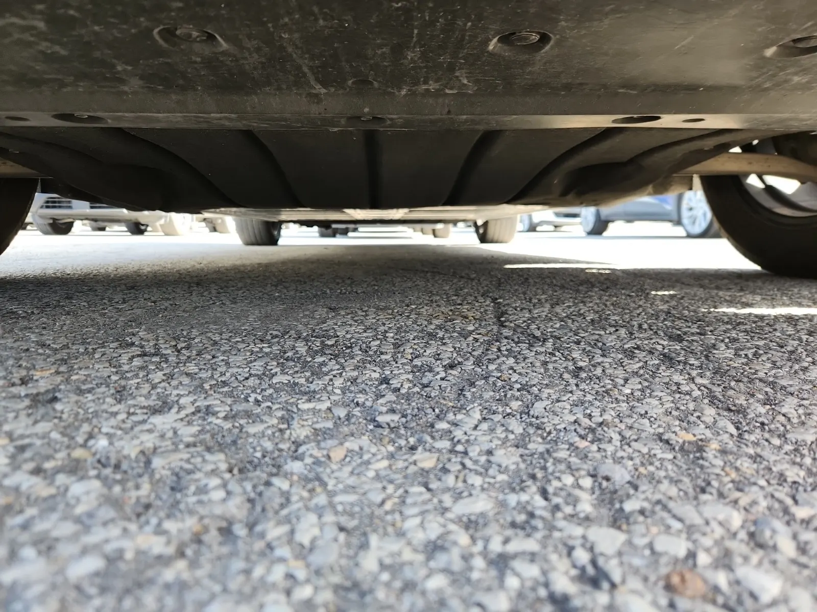 Undercarriage - Front Photo