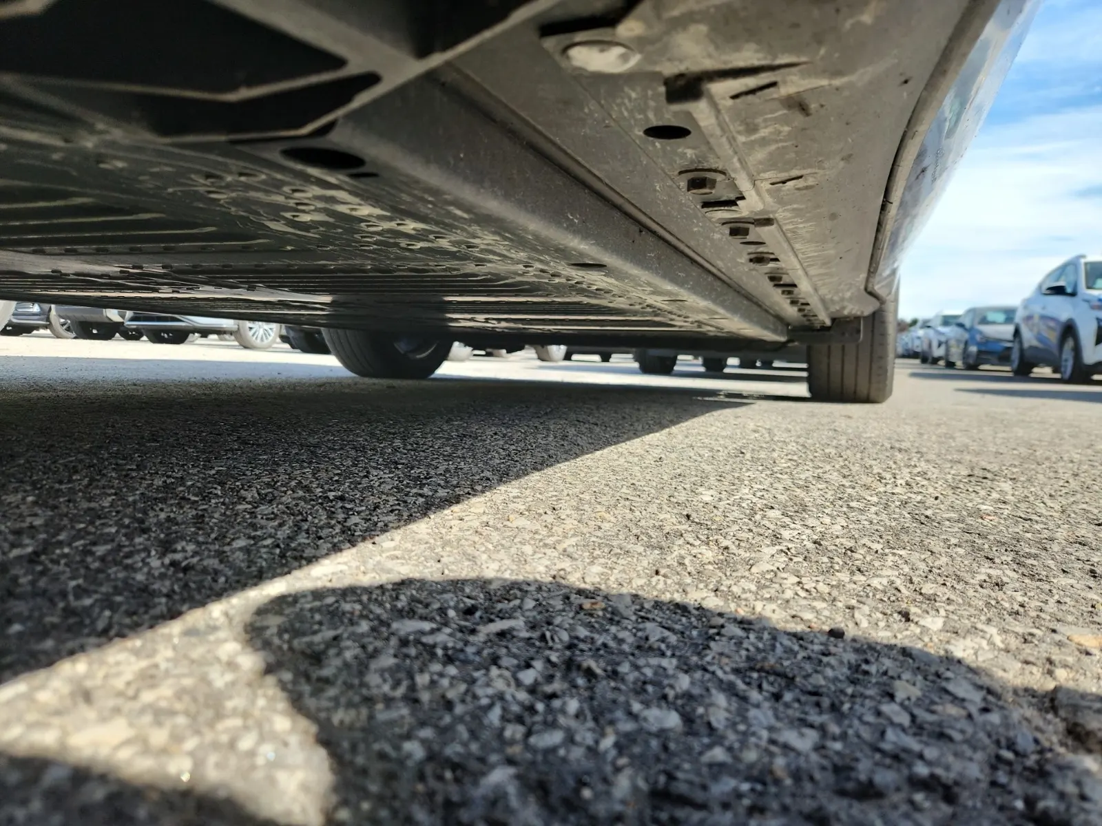 Undercarriage - Driver Photo