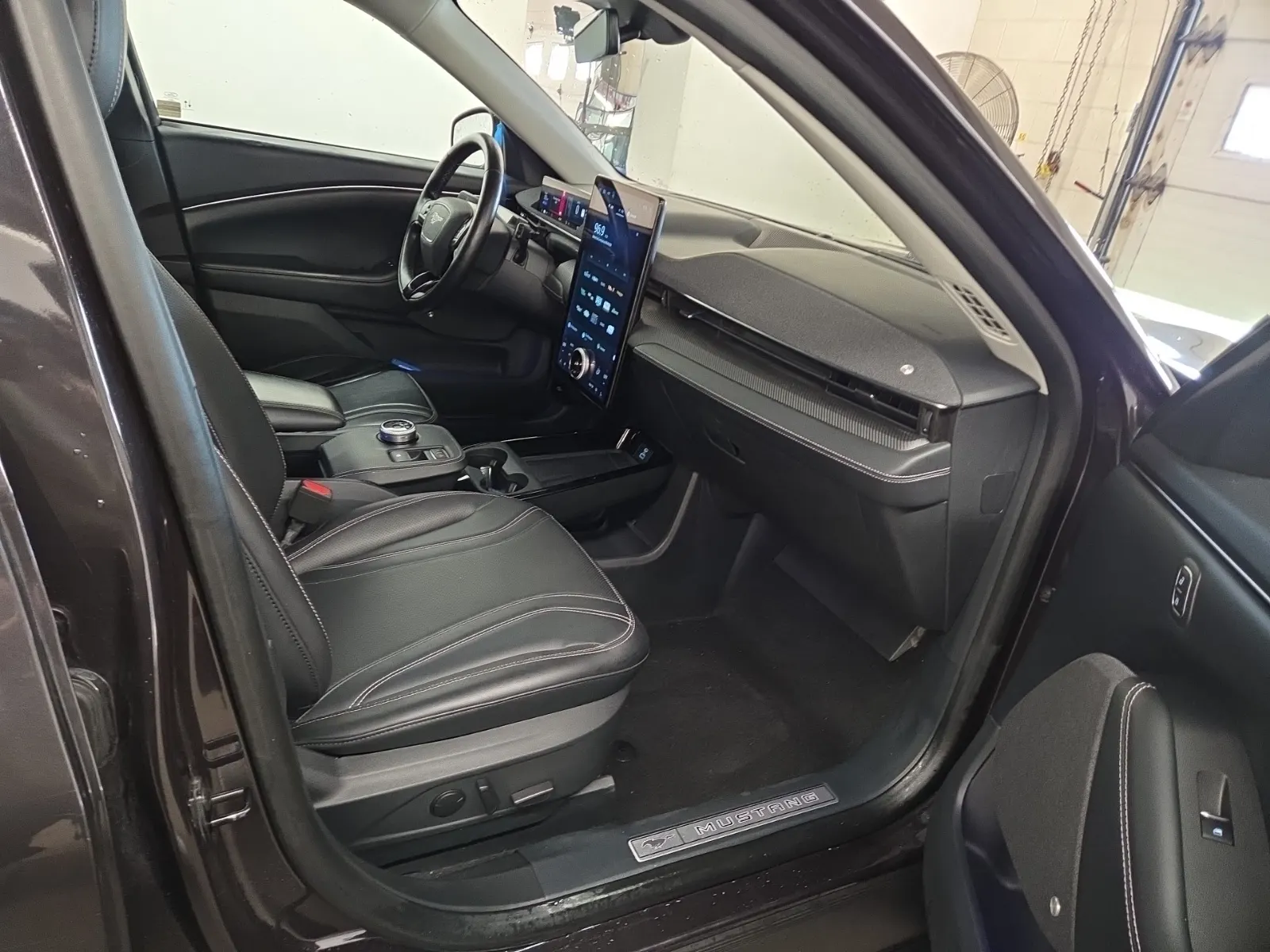 Right Side Interior Photo