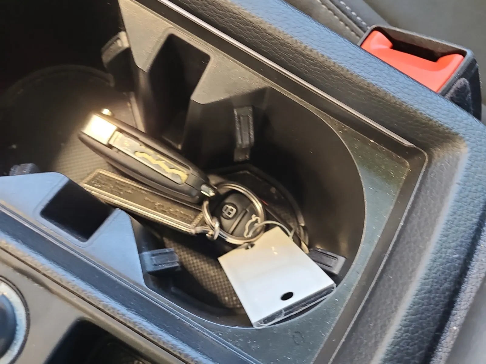 Keys/Fobs/Manual Photo