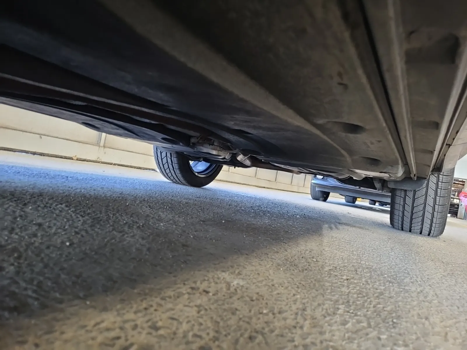 Undercarriage - Driver Photo