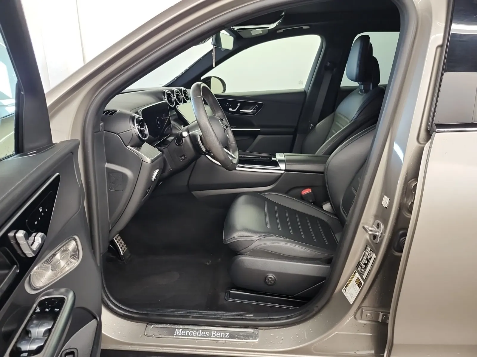 Front Interior Photo