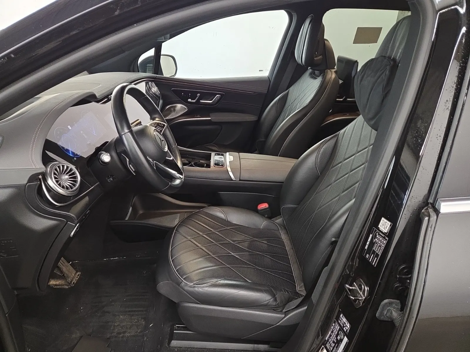 Front Interior Photo