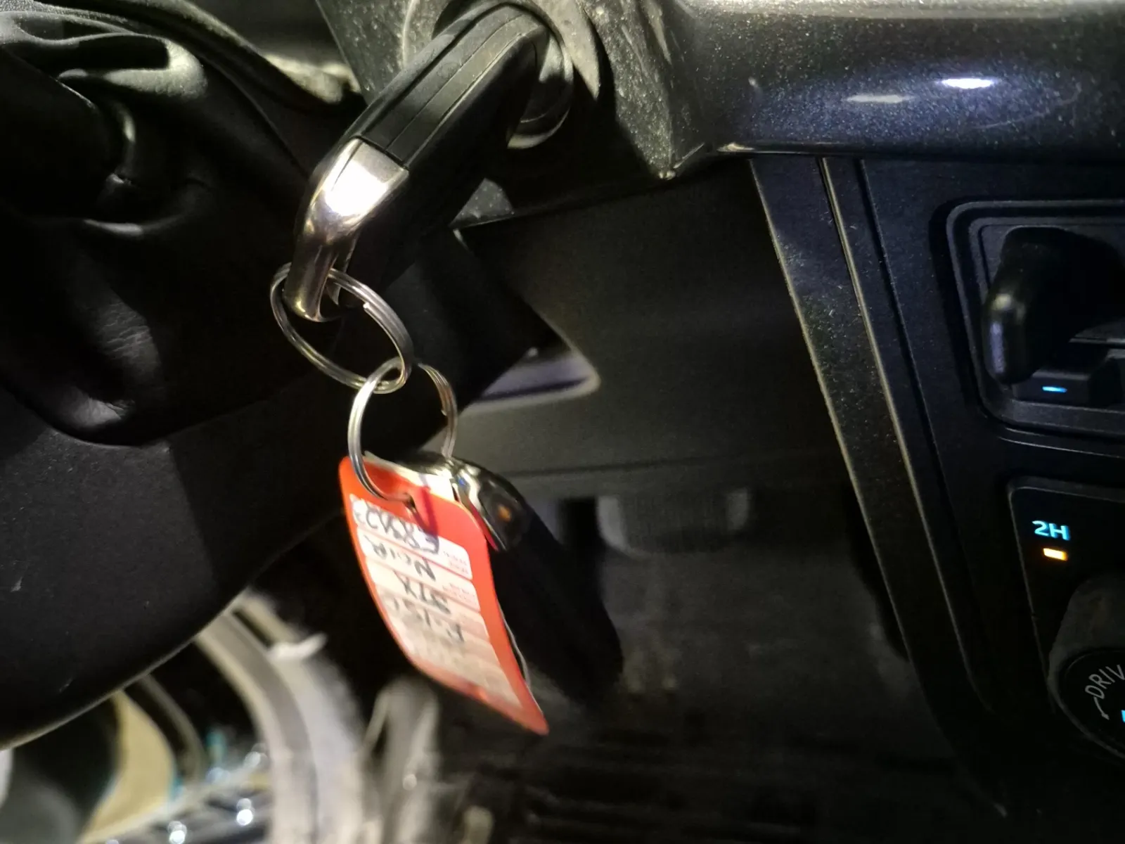 Keys/Fobs/Manual Photo
