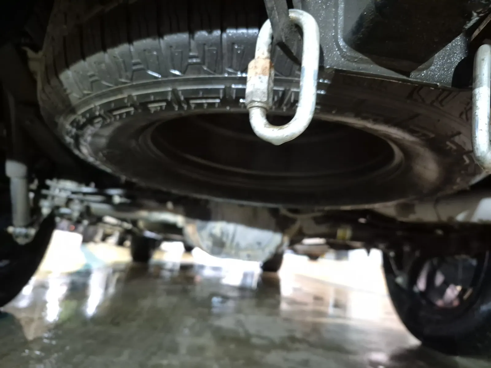 Spare Tire & Wheel Photo