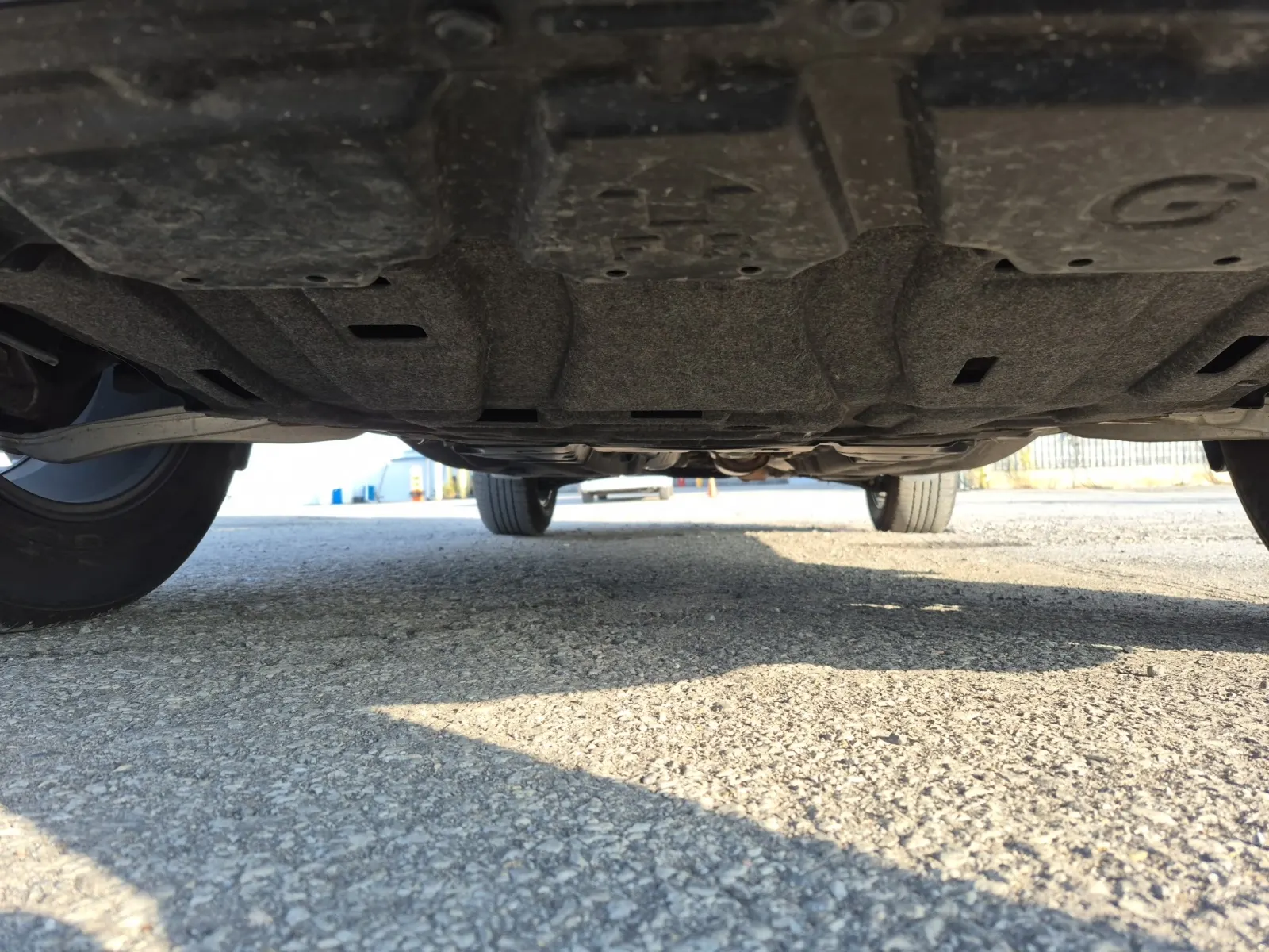 Undercarriage - Front Photo