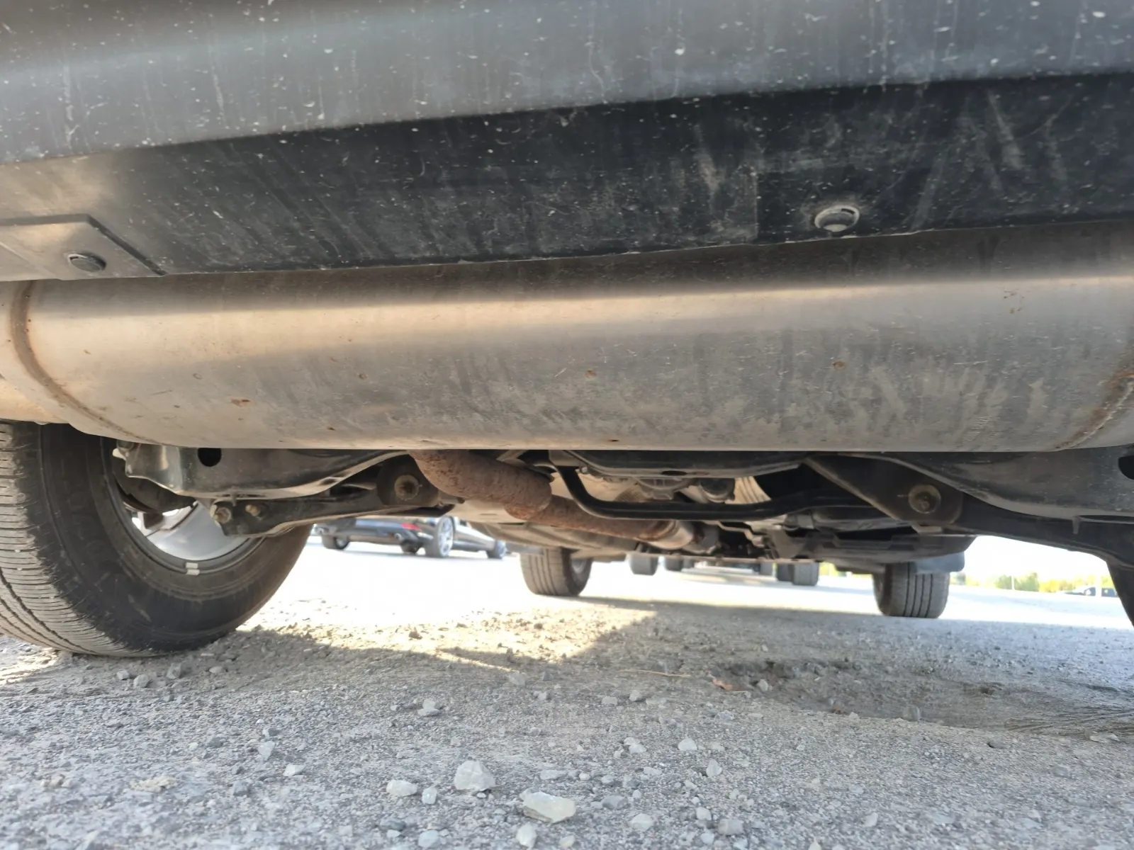 Undercarriage - Rear Photo