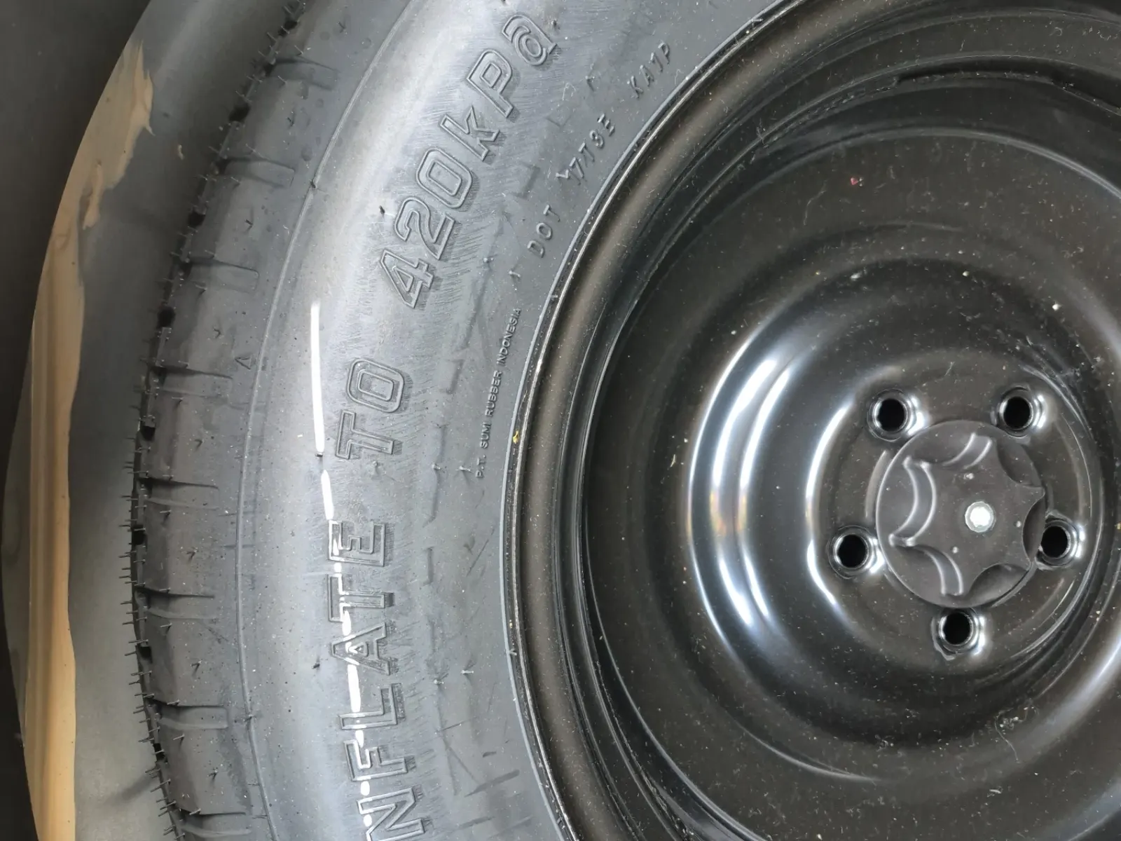 Spare Tire & Wheel Photo