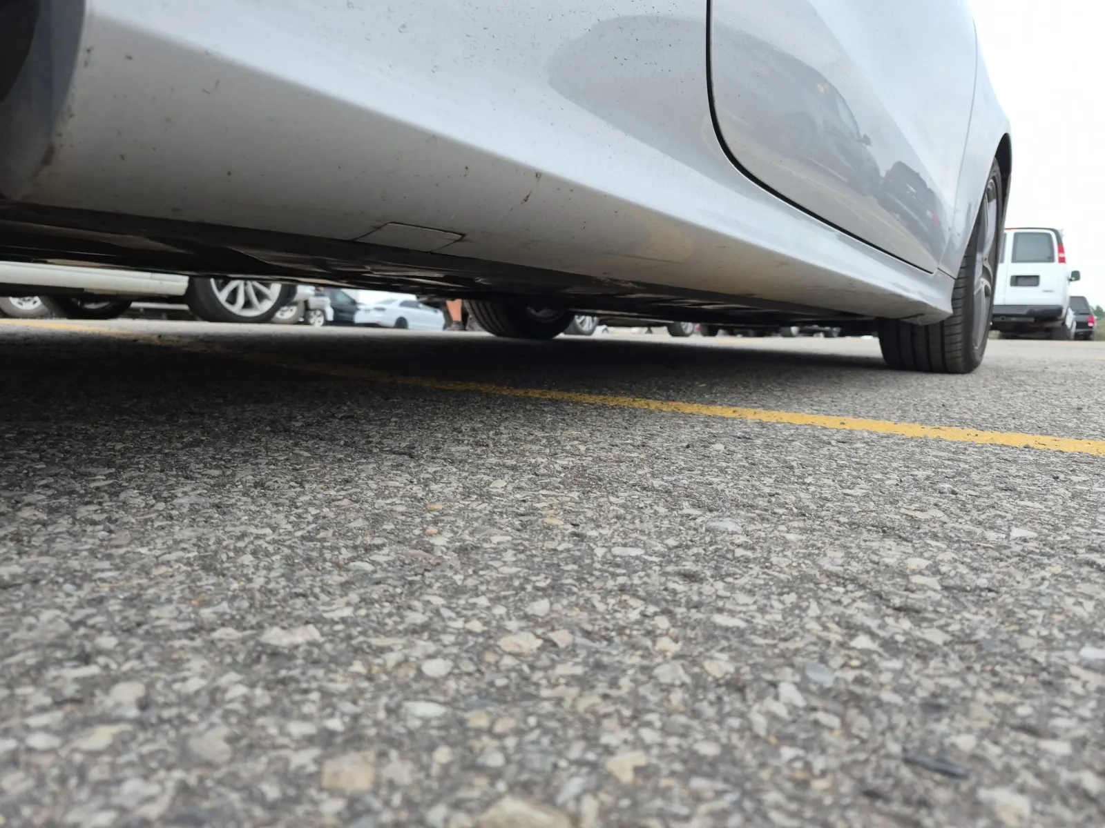 Undercarriage - Passenger Photo