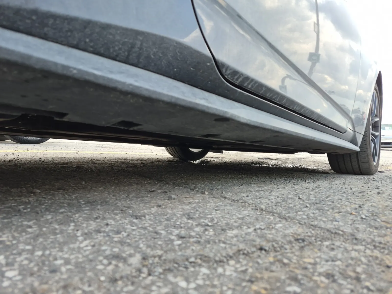 Undercarriage - Passenger Photo