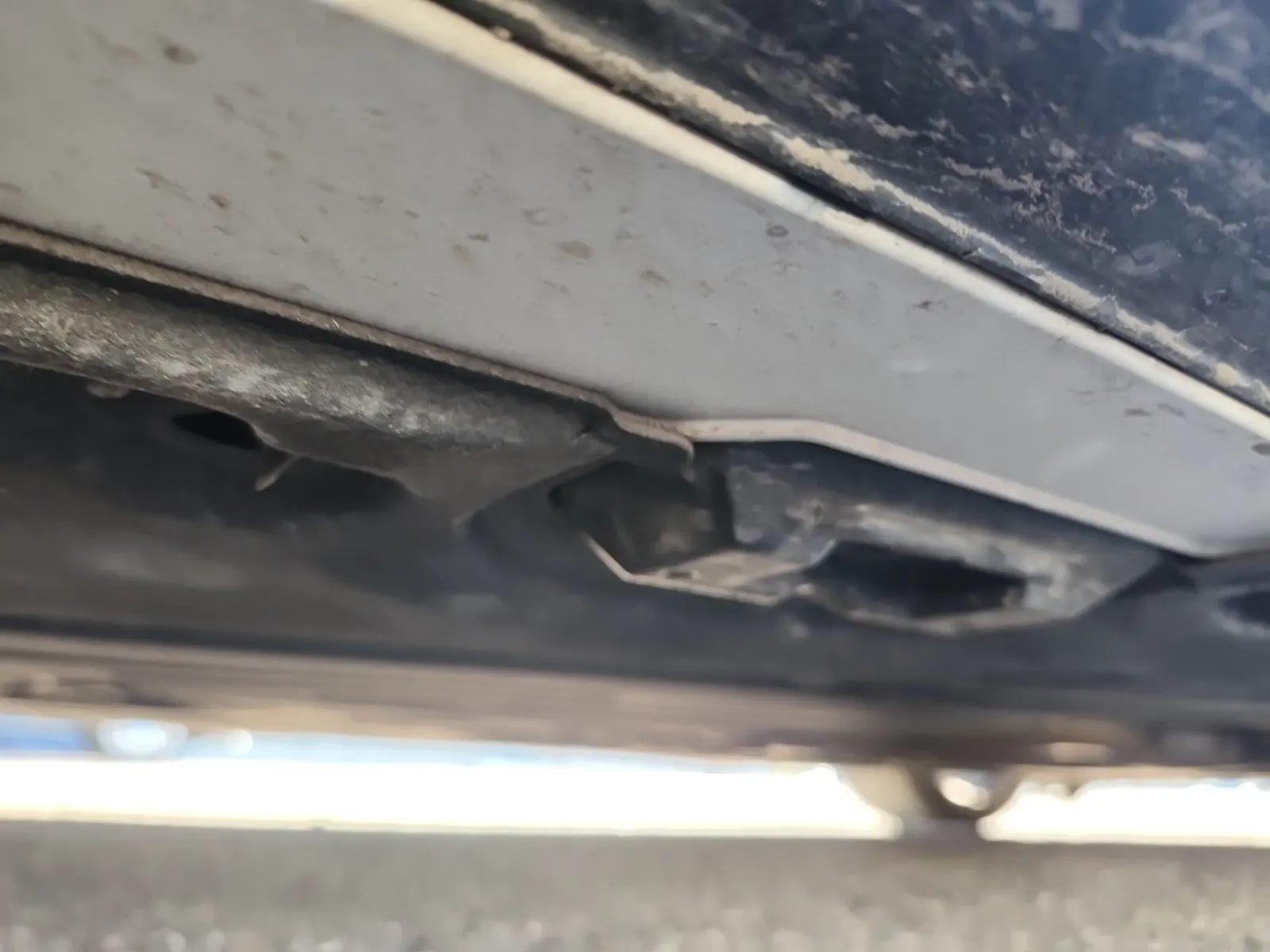 Undercarriage - Passenger Photo