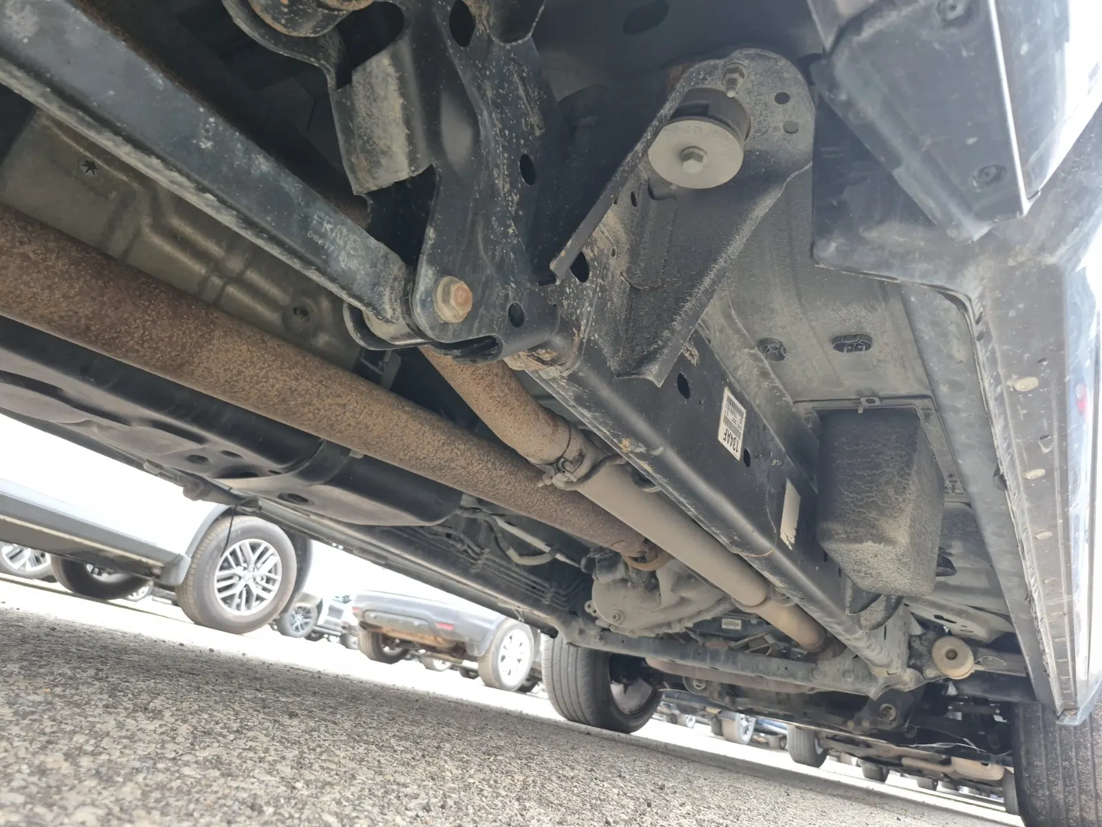 Undercarriage - Passenger Photo