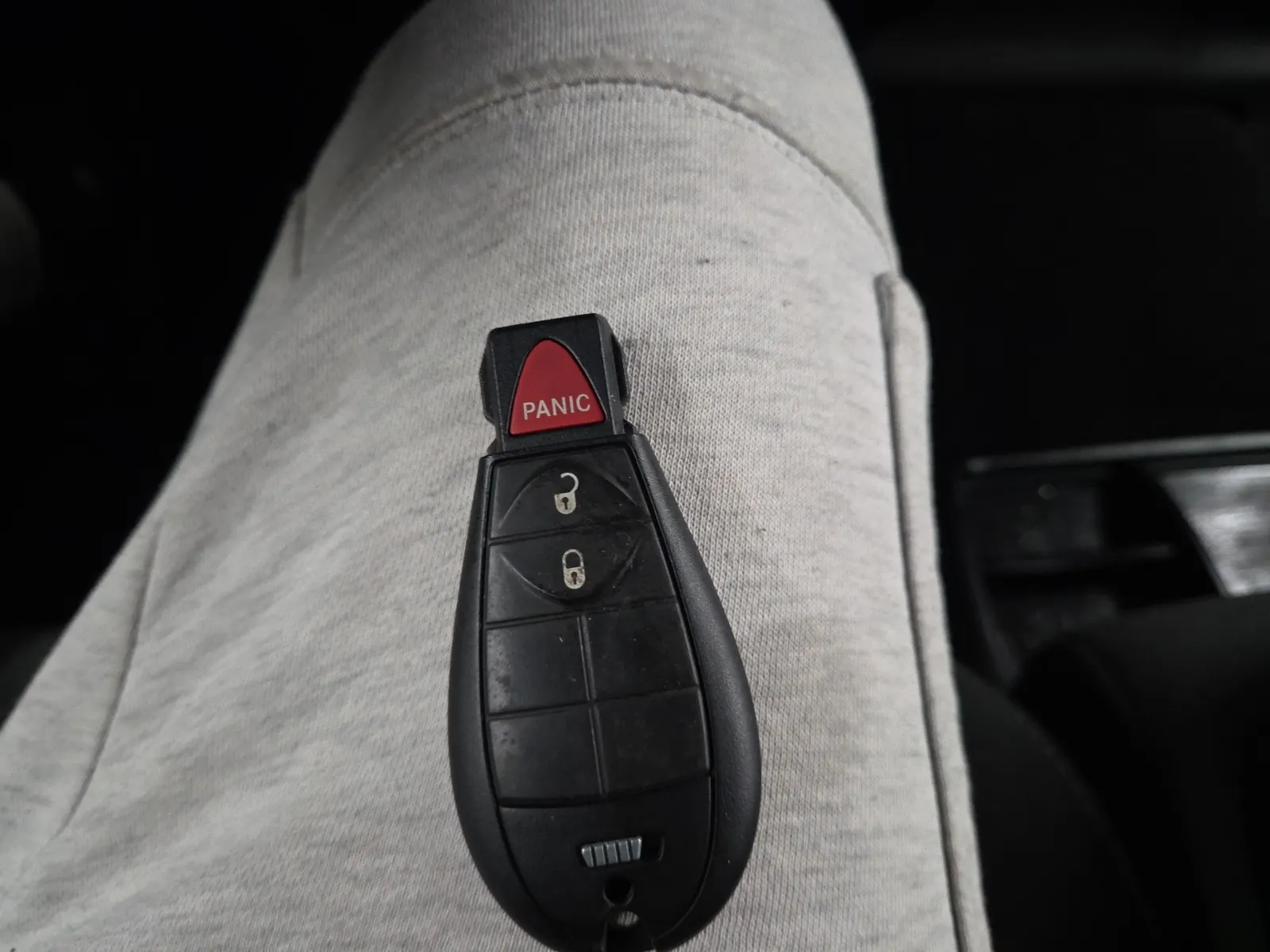 Keys/Fobs/Manual Photo