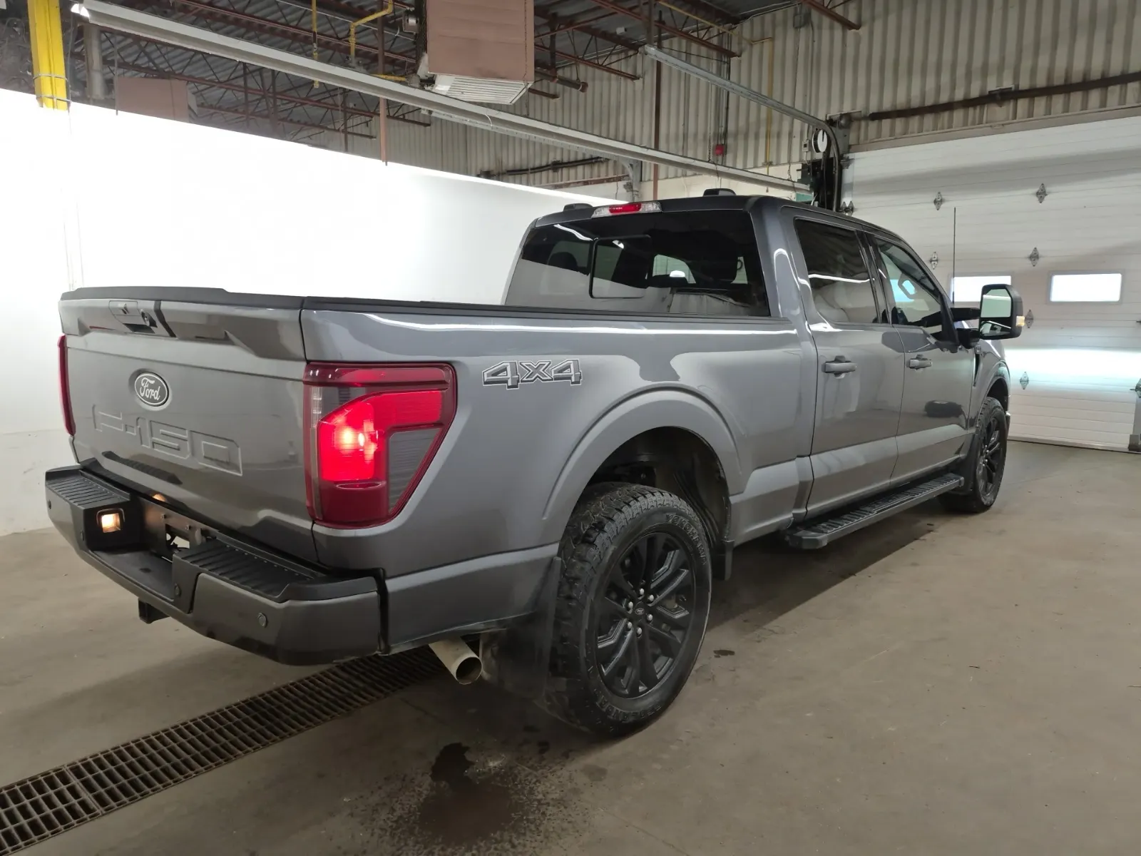 Passenger Rear 3/4 Photo