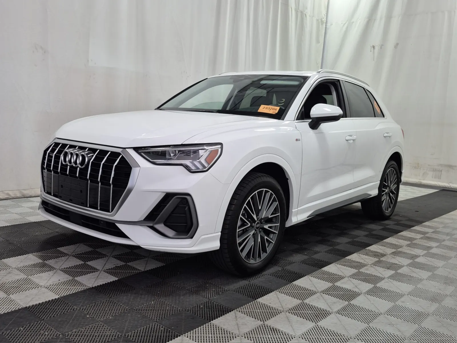 2022 Audi Q3