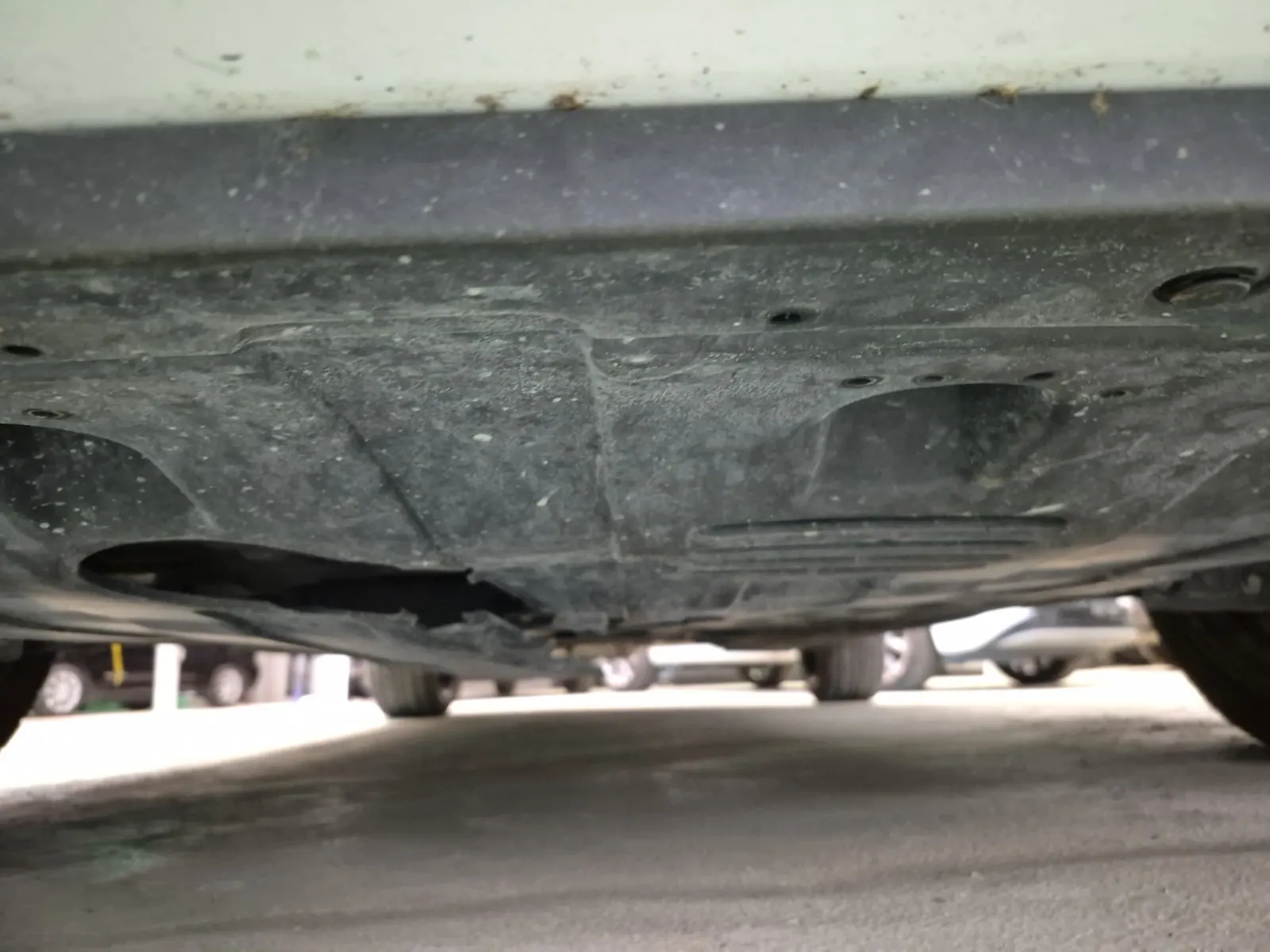 Undercarriage - Front Photo