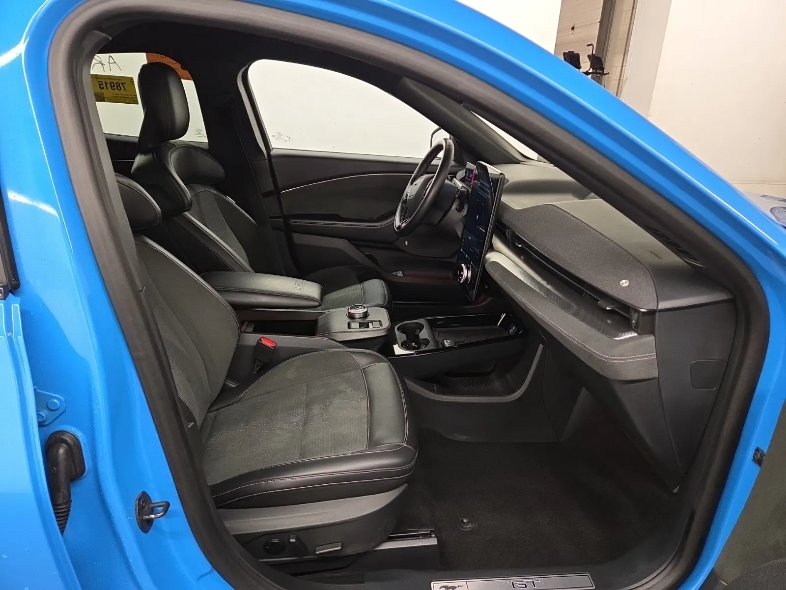 Right Side Interior Photo