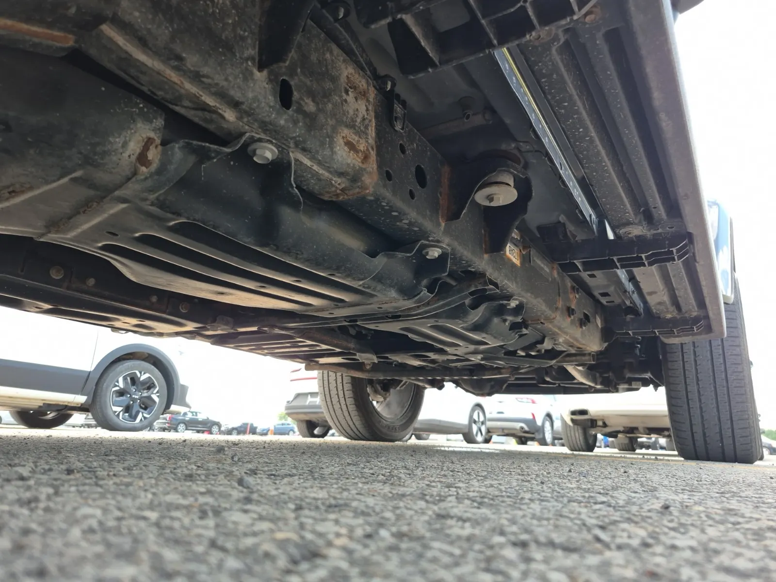 Undercarriage - Passenger Photo